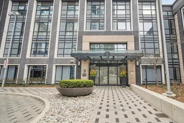 9 Mabelle Avenue, #3425