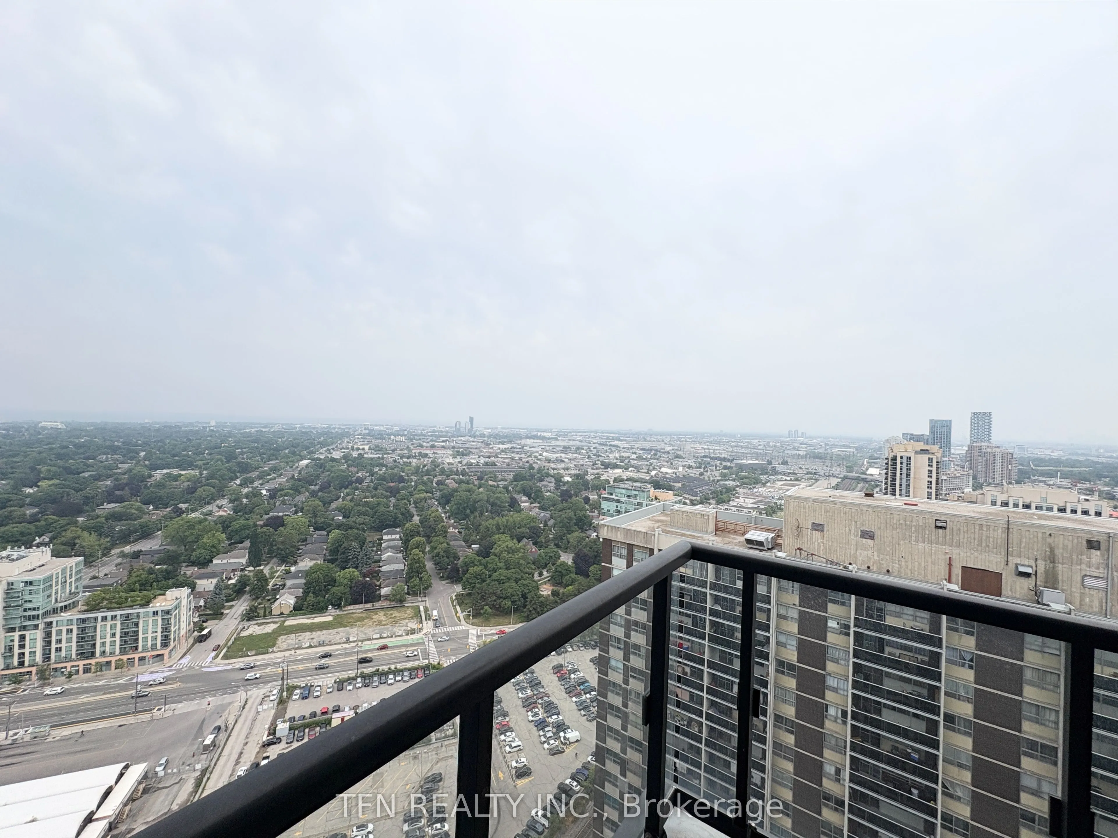 9 Mabelle Avenue, #3425