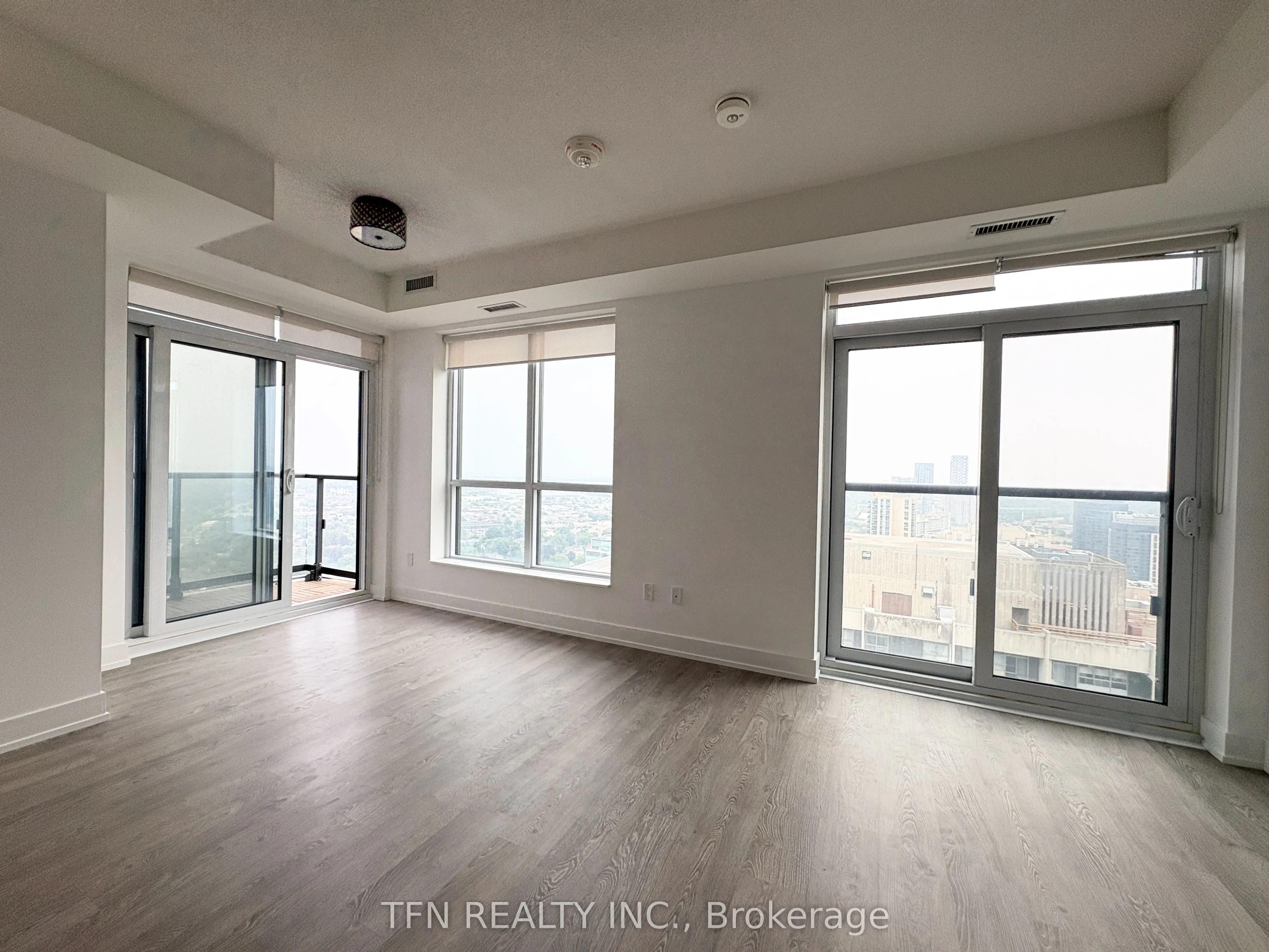 9 Mabelle Avenue, #3425