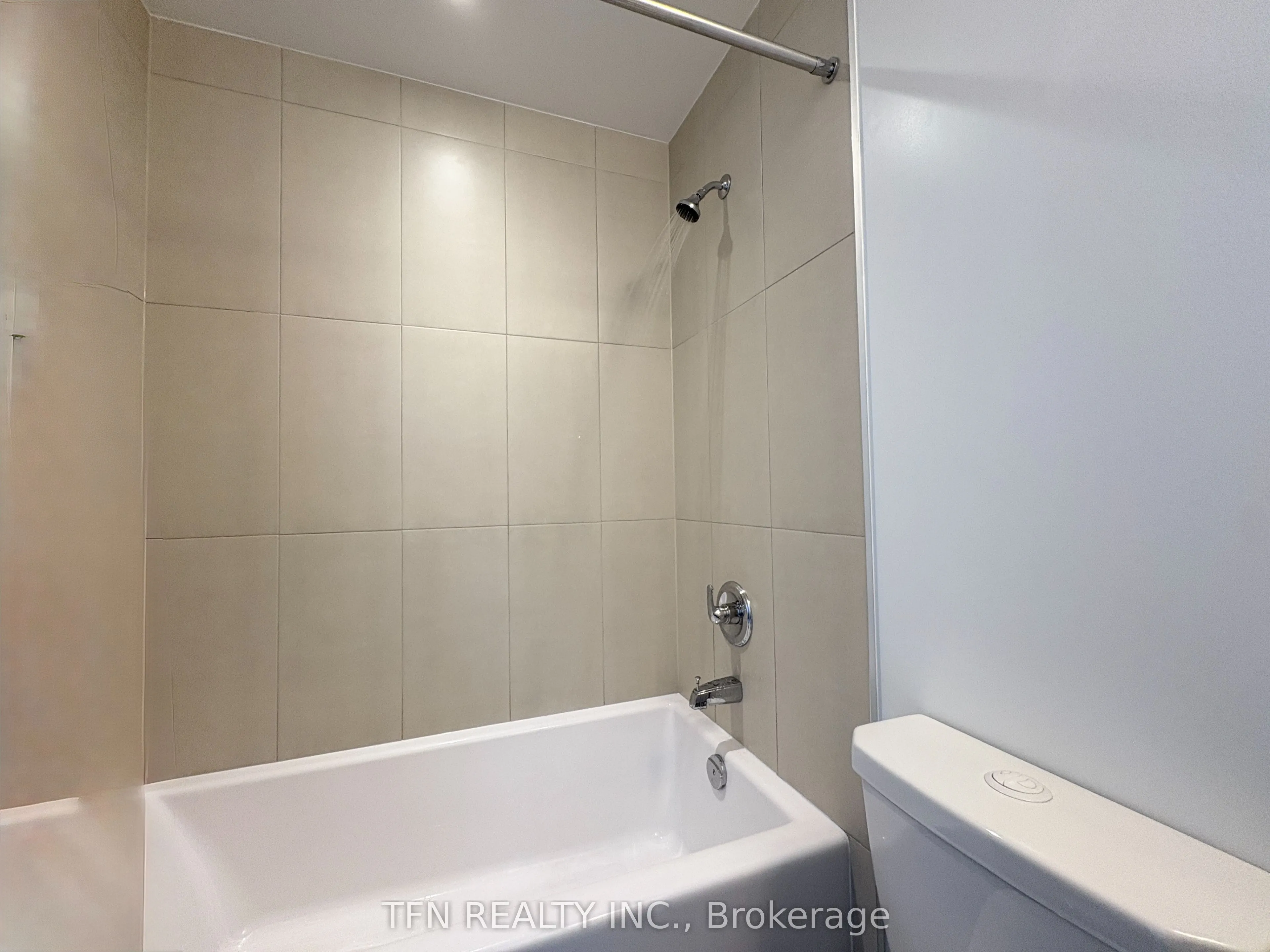 9 Mabelle Avenue, #3425