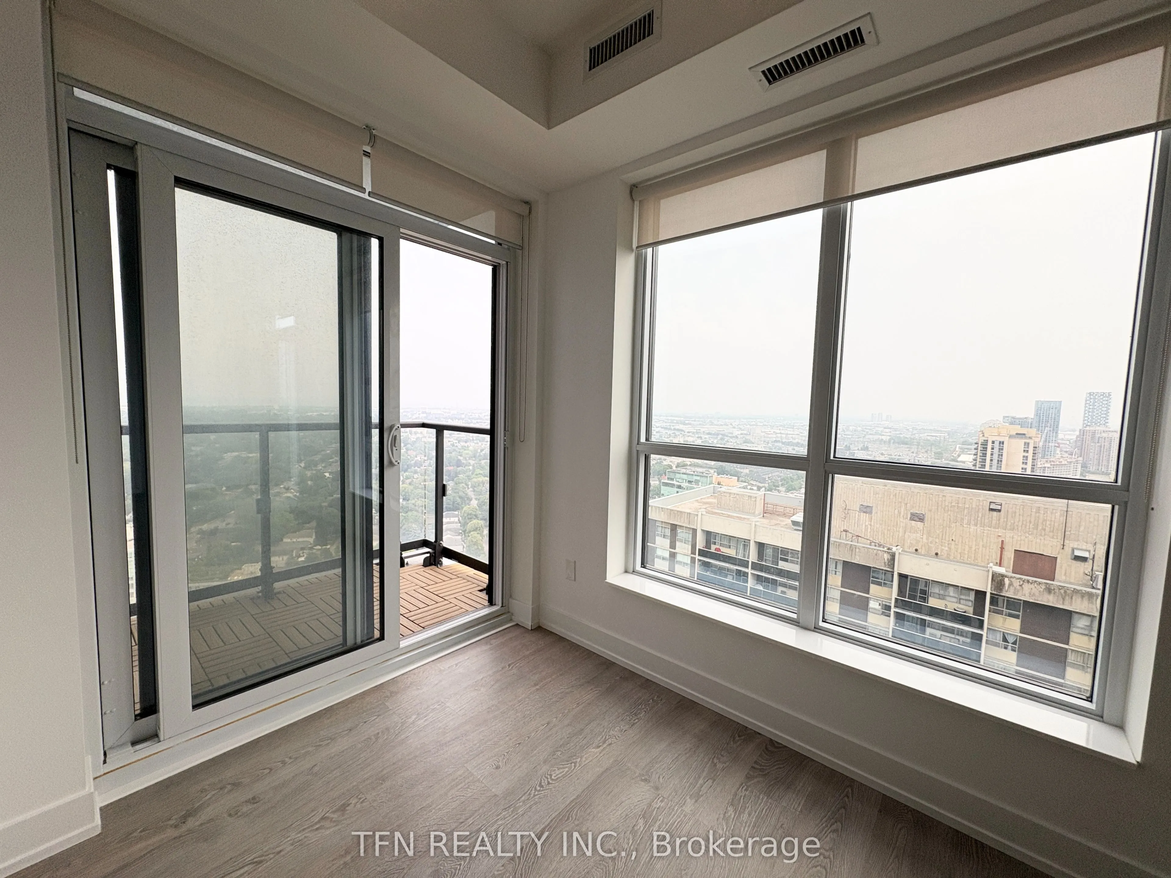 9 Mabelle Avenue, #3425
