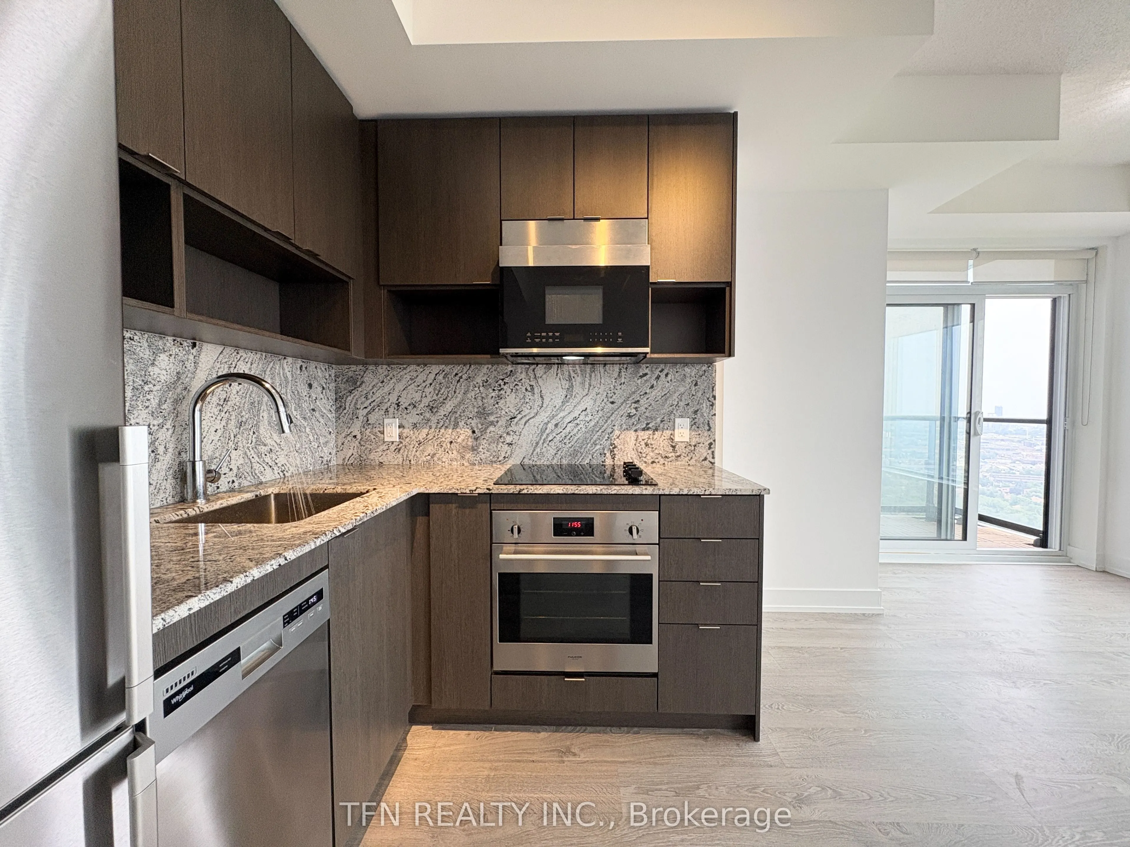 9 Mabelle Avenue, #3425