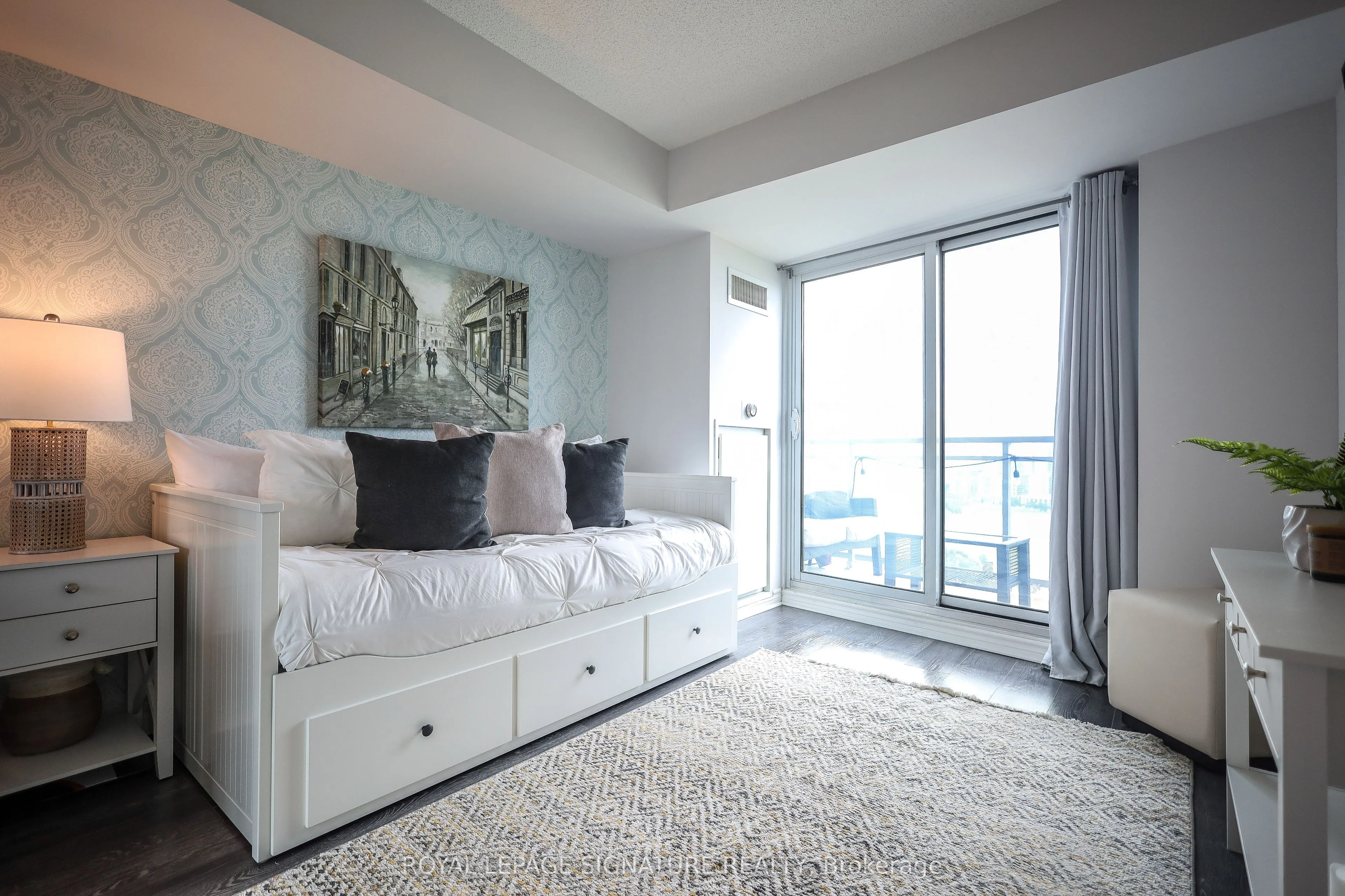 155 Legion Road N, #2304
