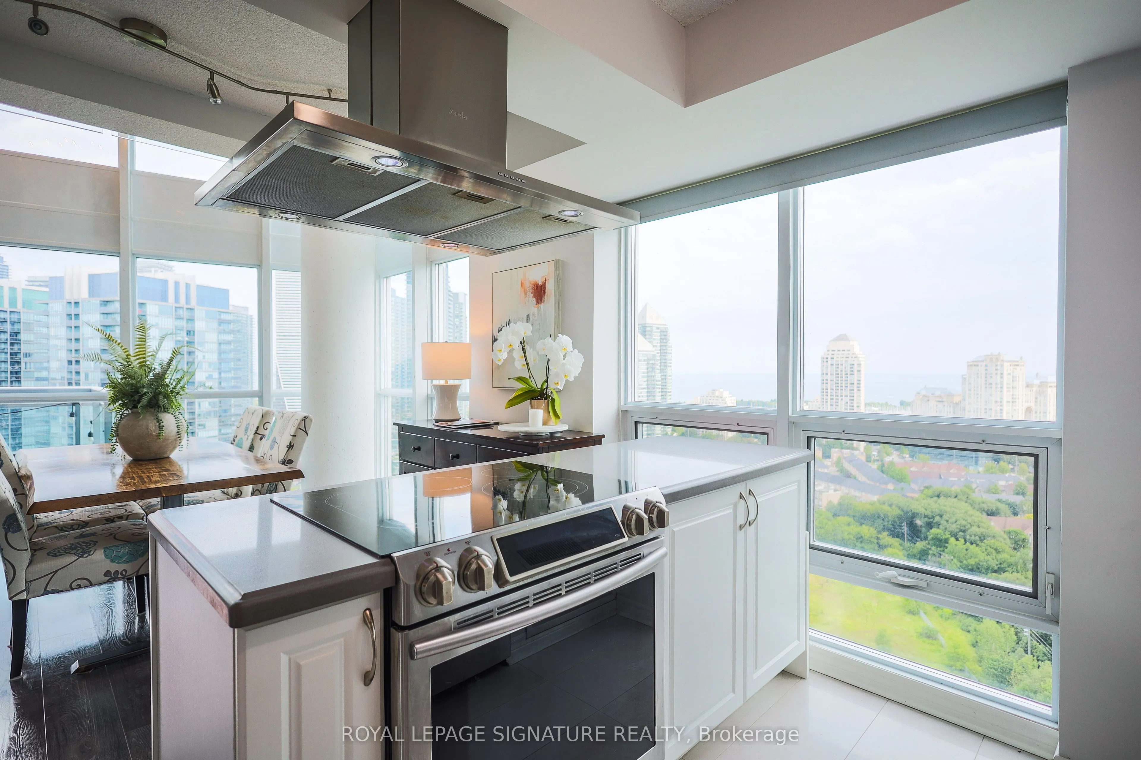 155 Legion Road N, #2304