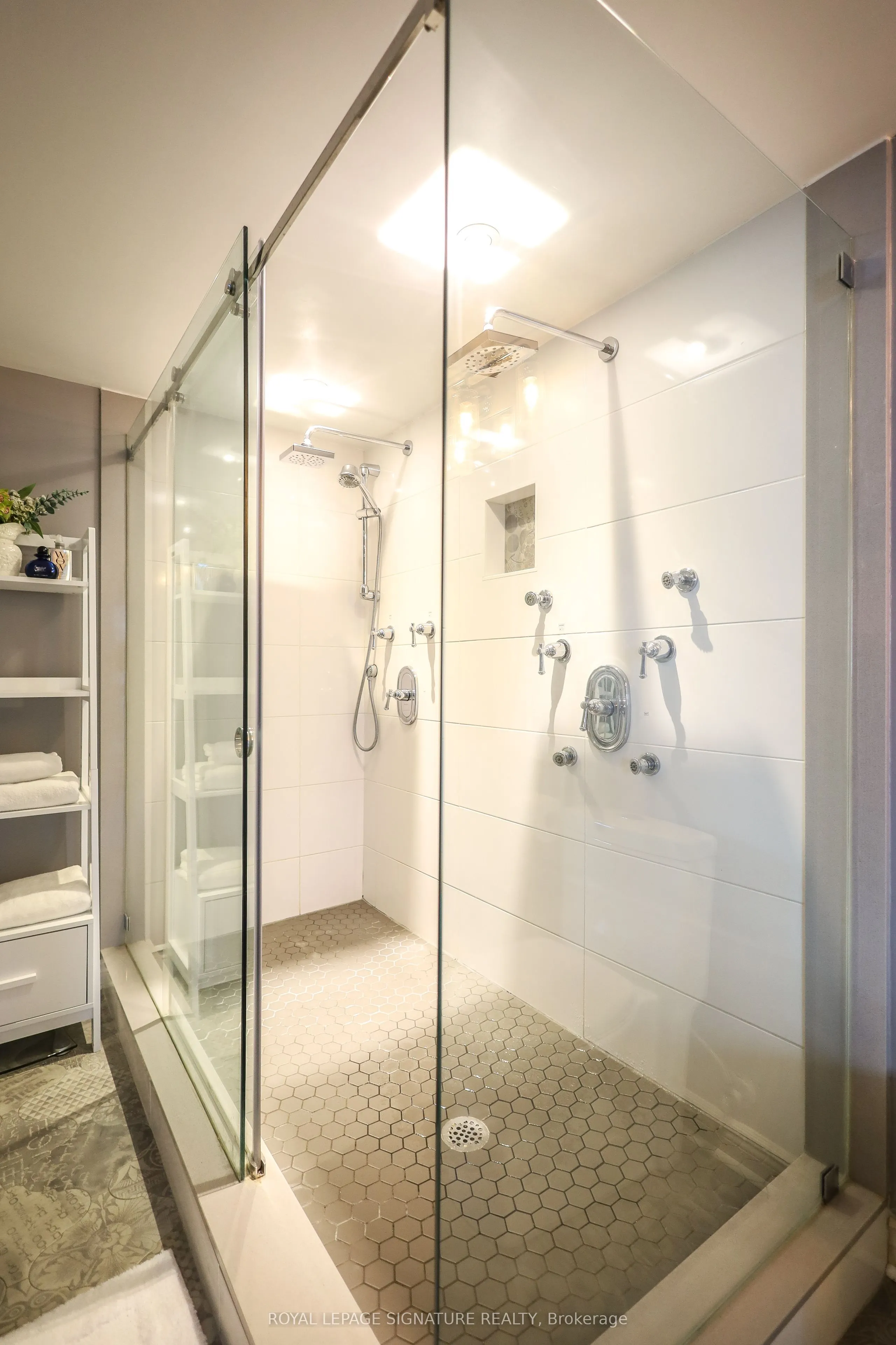 155 Legion Road N, #2304