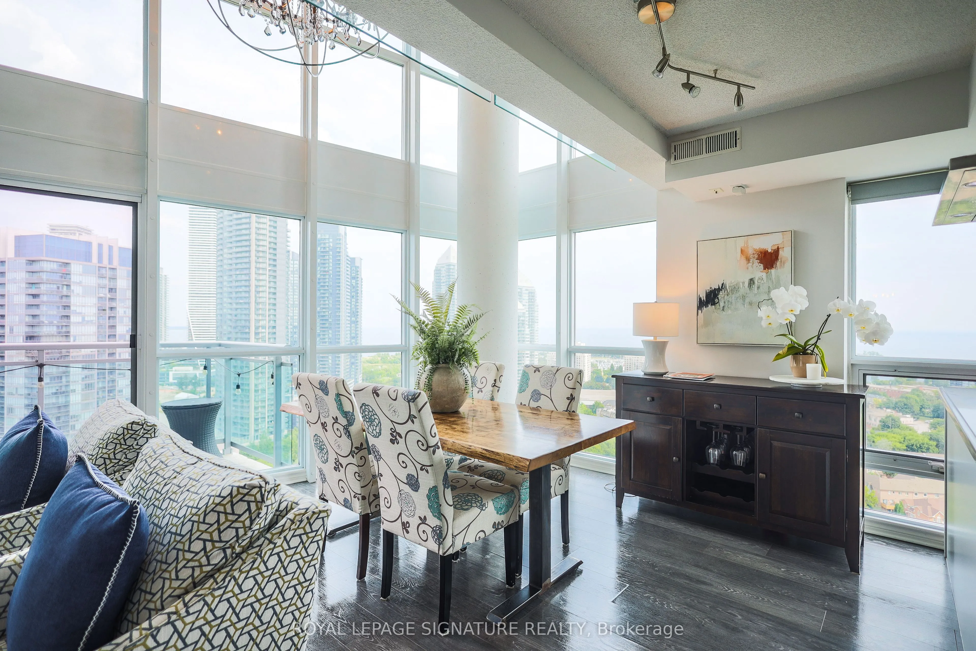 155 Legion Road N, #2304