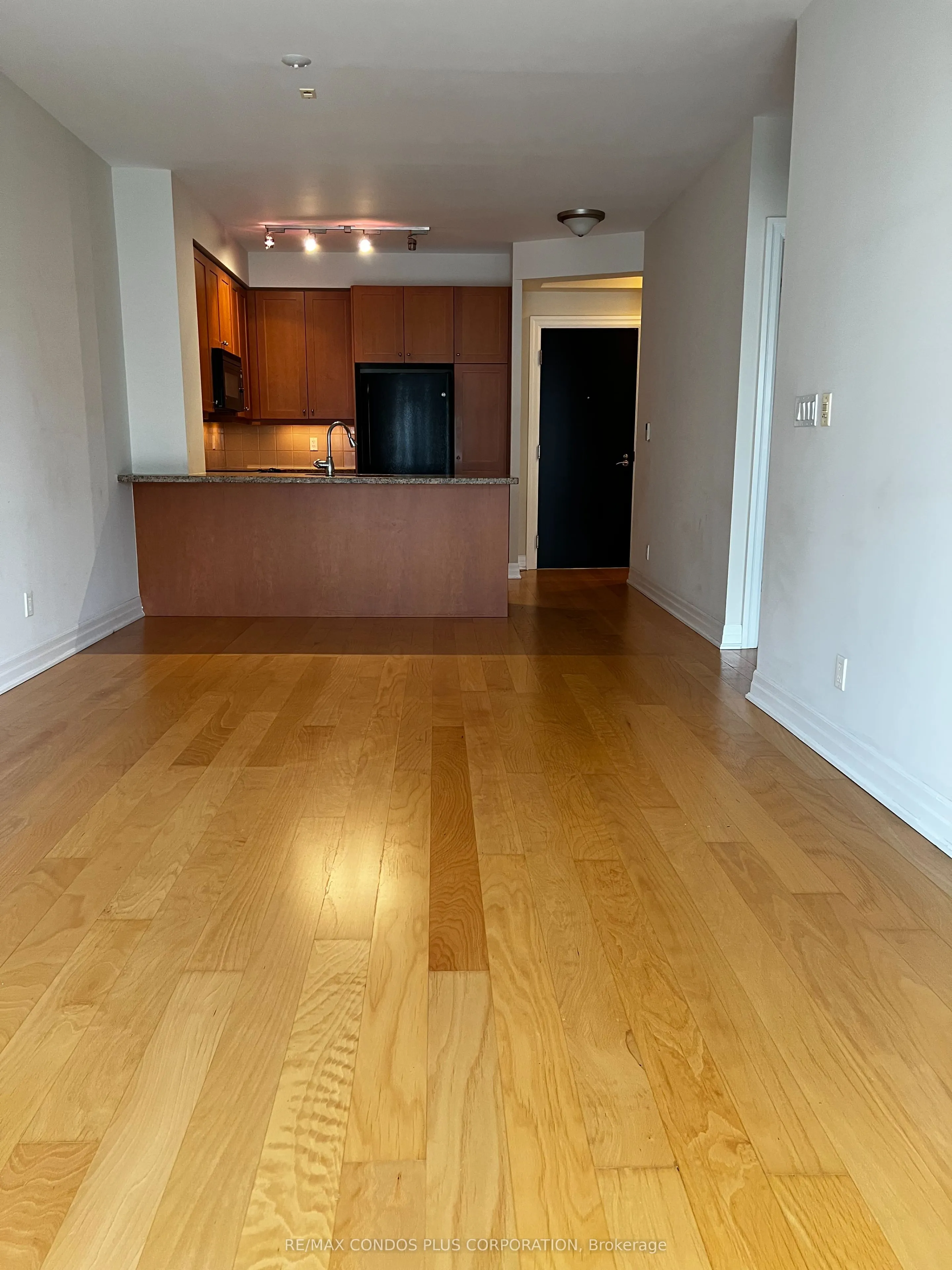 2855 Bloor Street W, #619