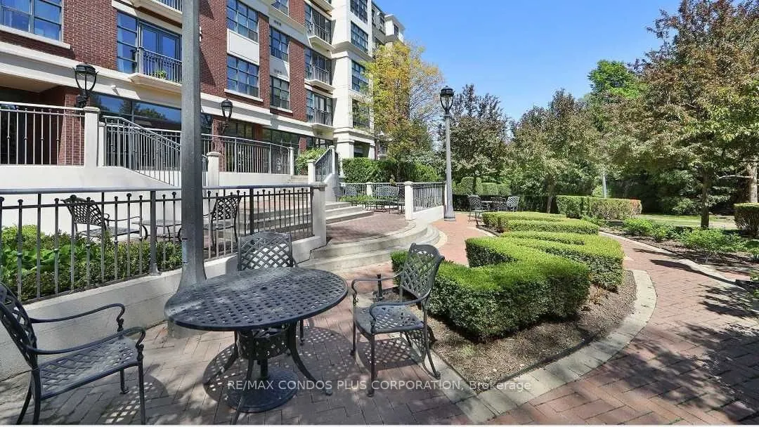 2855 Bloor Street W, #619