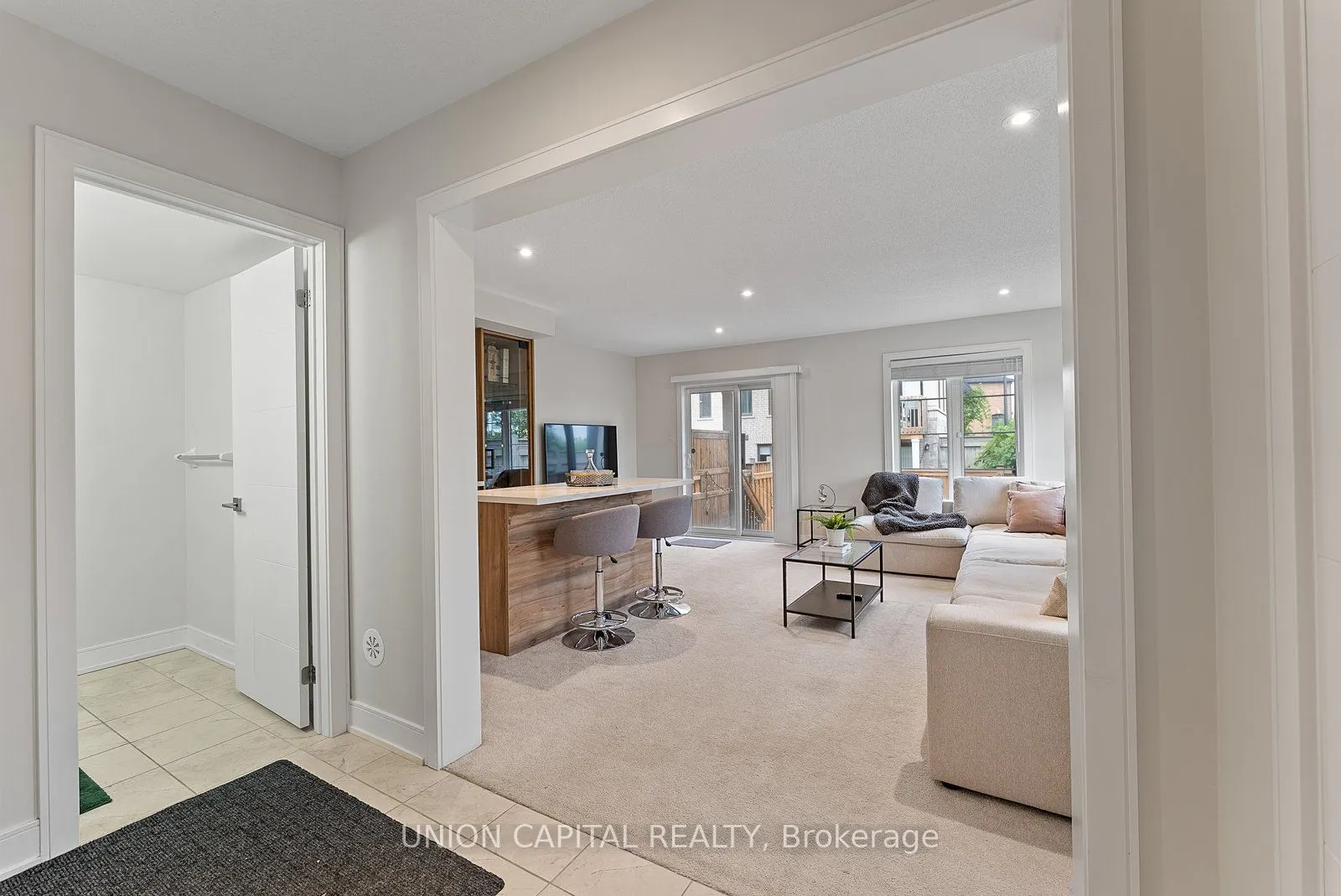 1210 Beachcomber Road