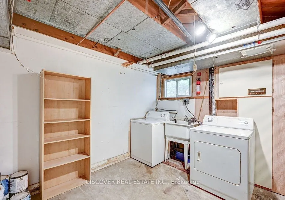 1023 Caven Street