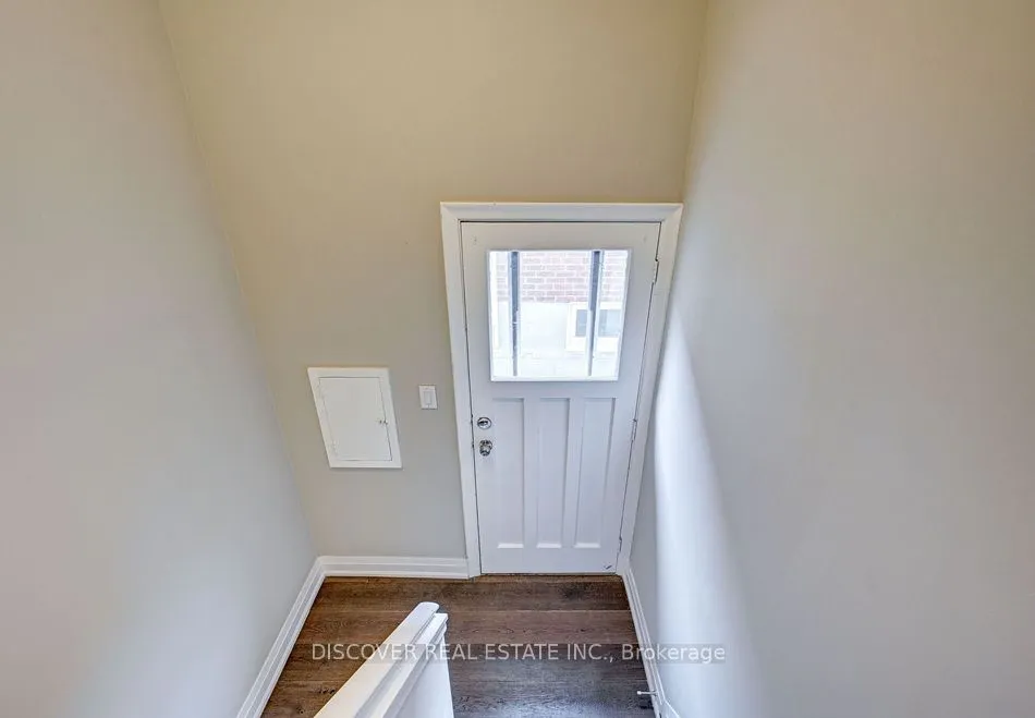 1023 Caven Street