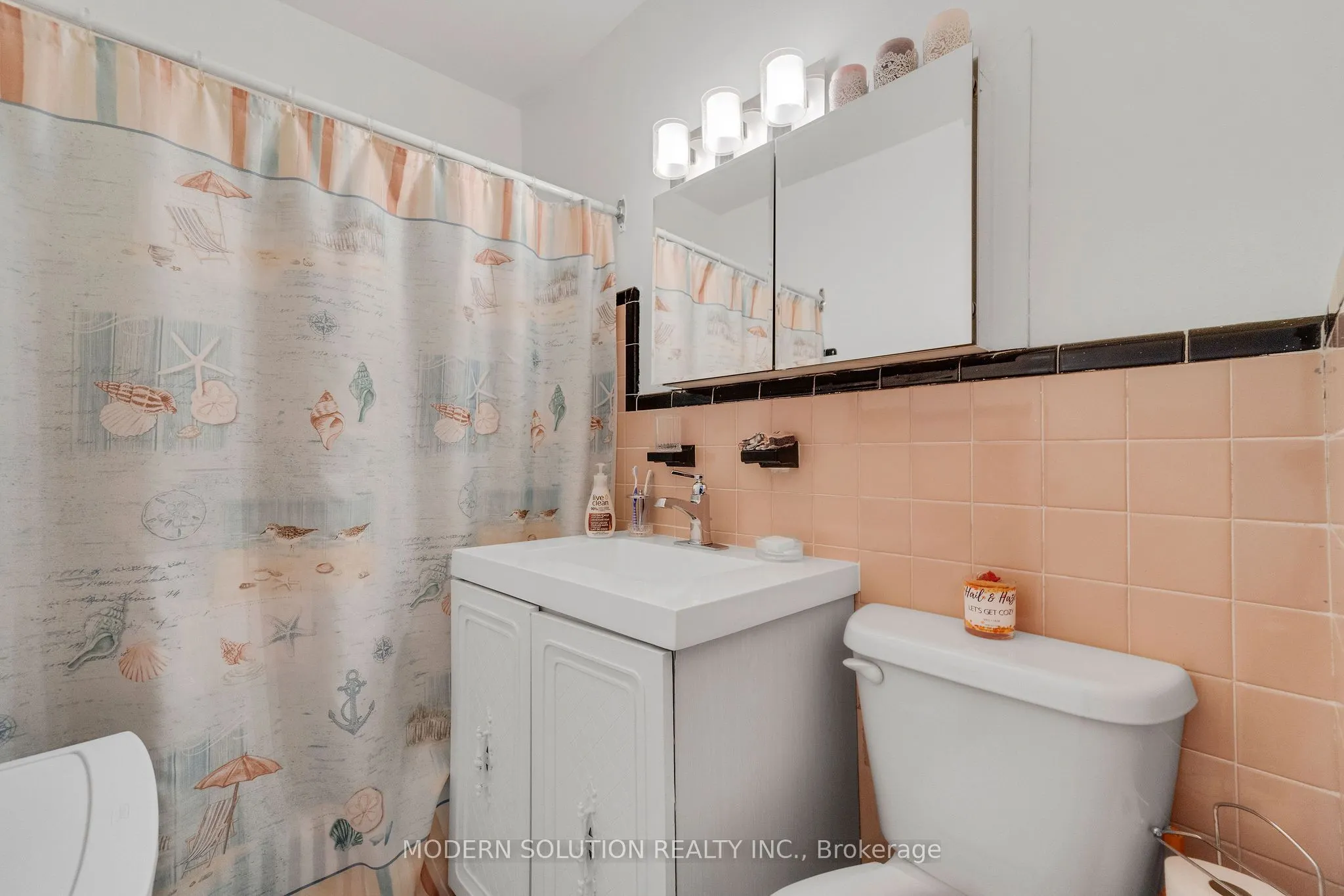 8 Kinsdale Boulevard, #1