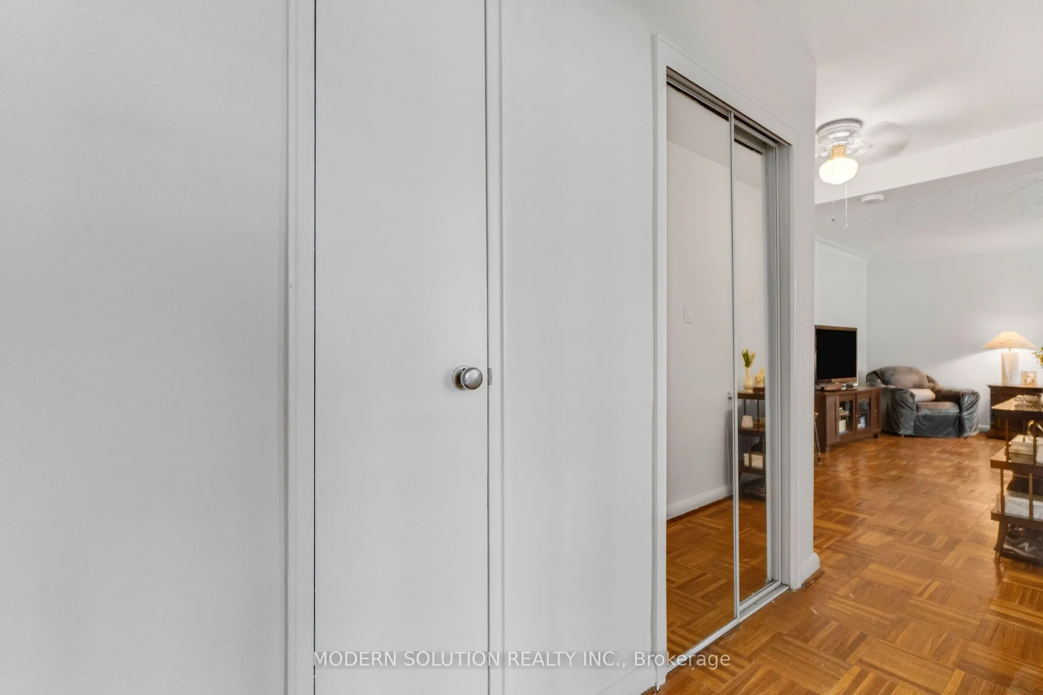 8 Kinsdale Boulevard, #1
