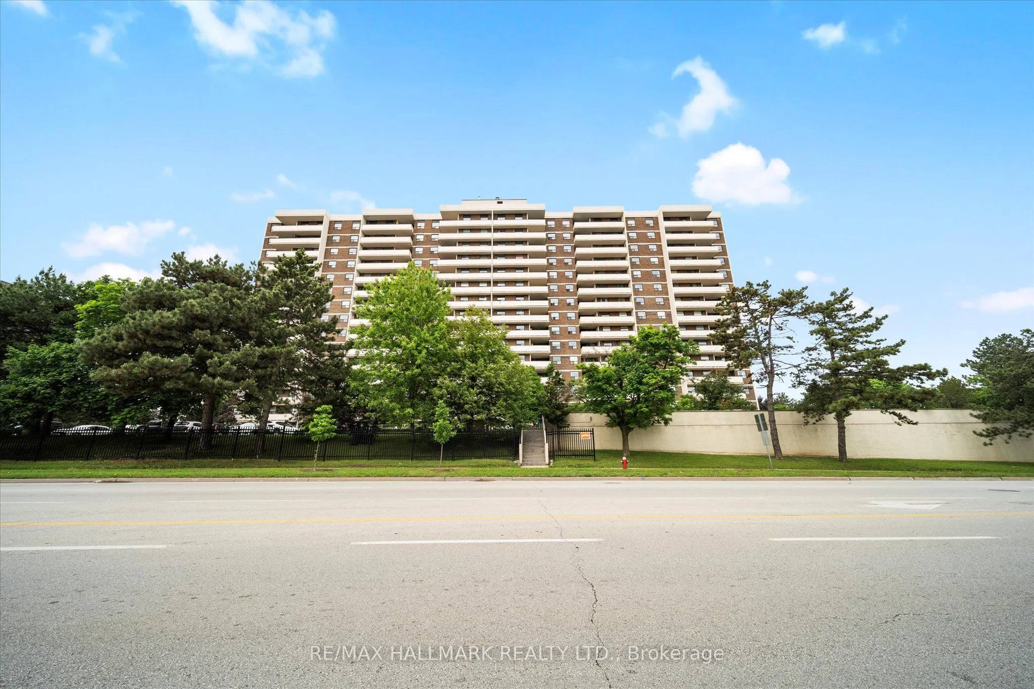 3 Lisa Street, #410