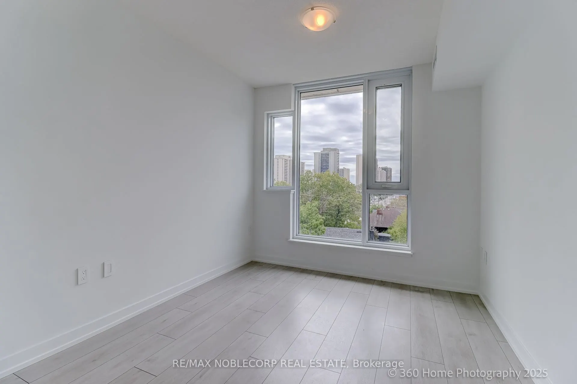 556 Marlee Avenue, #508