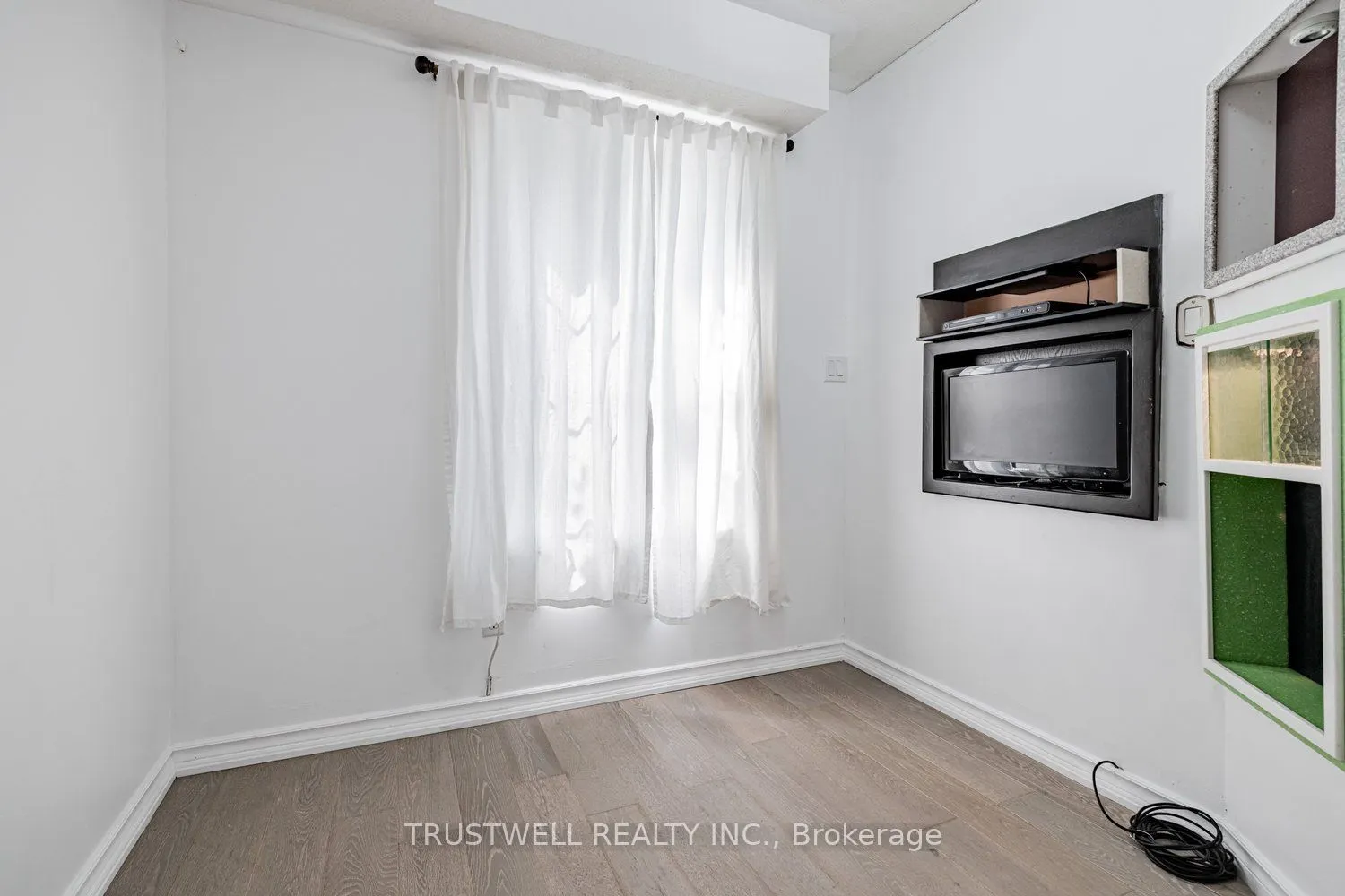 127 Torbarrie Road