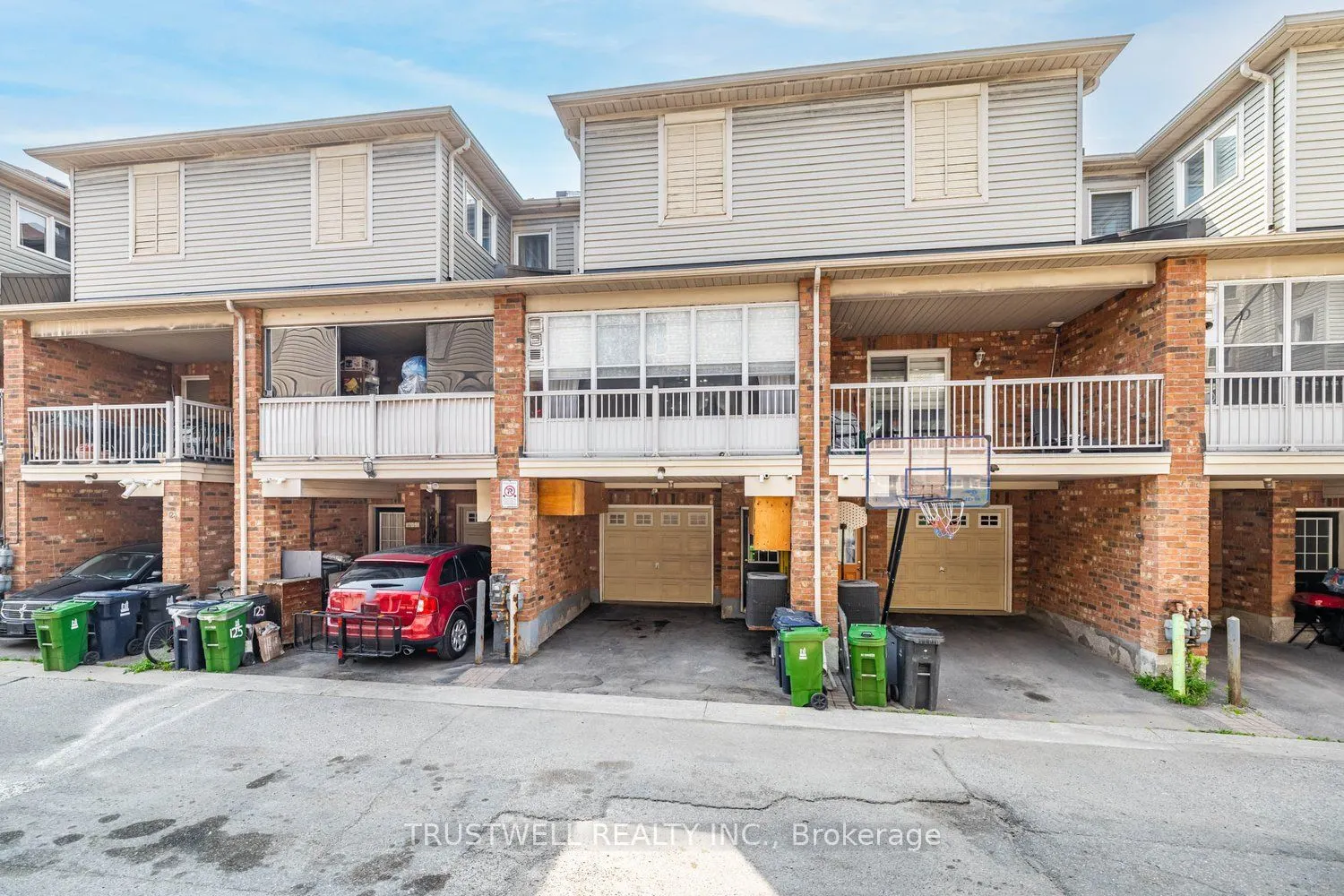 127 Torbarrie Road