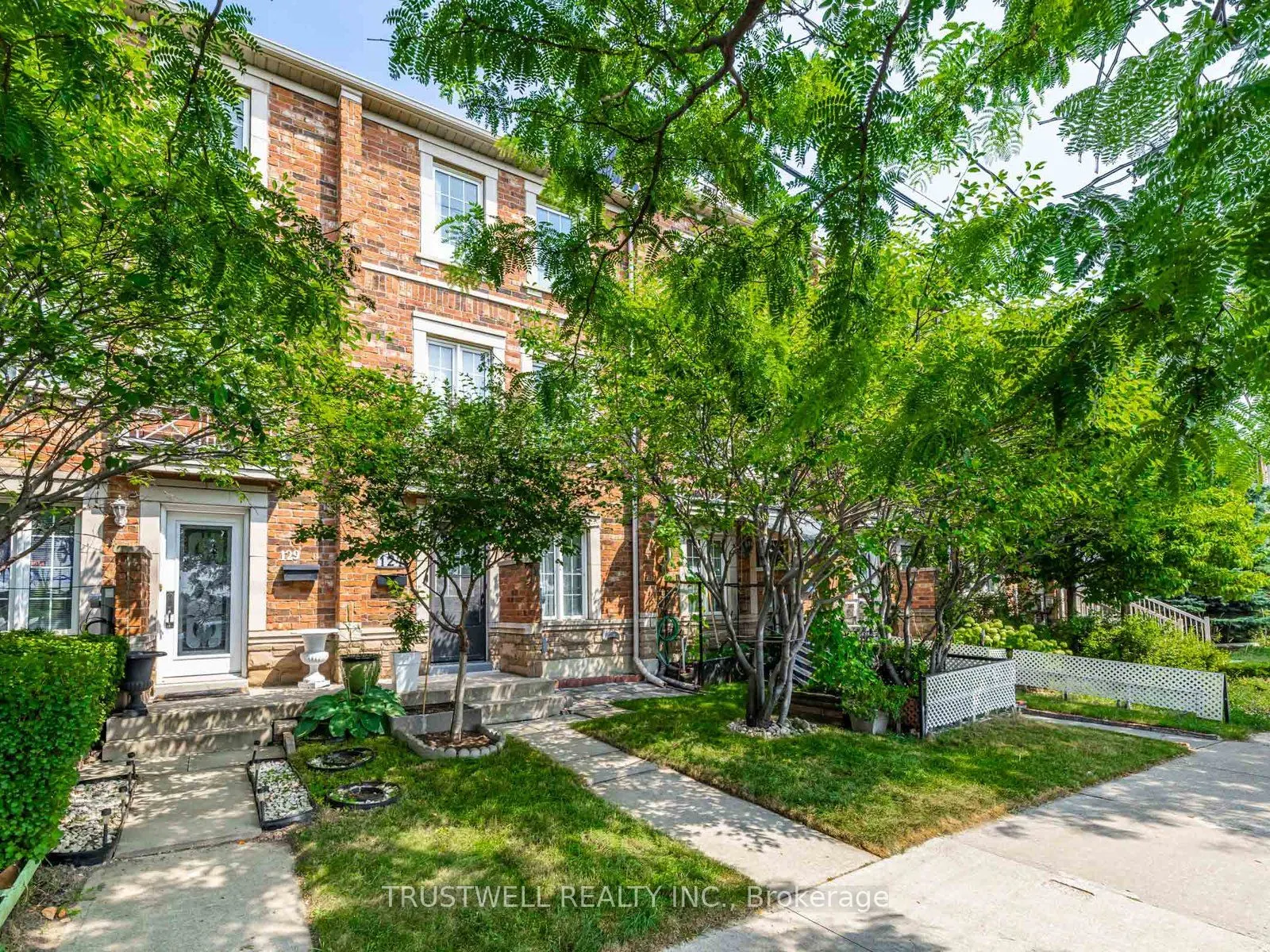 127 Torbarrie Road