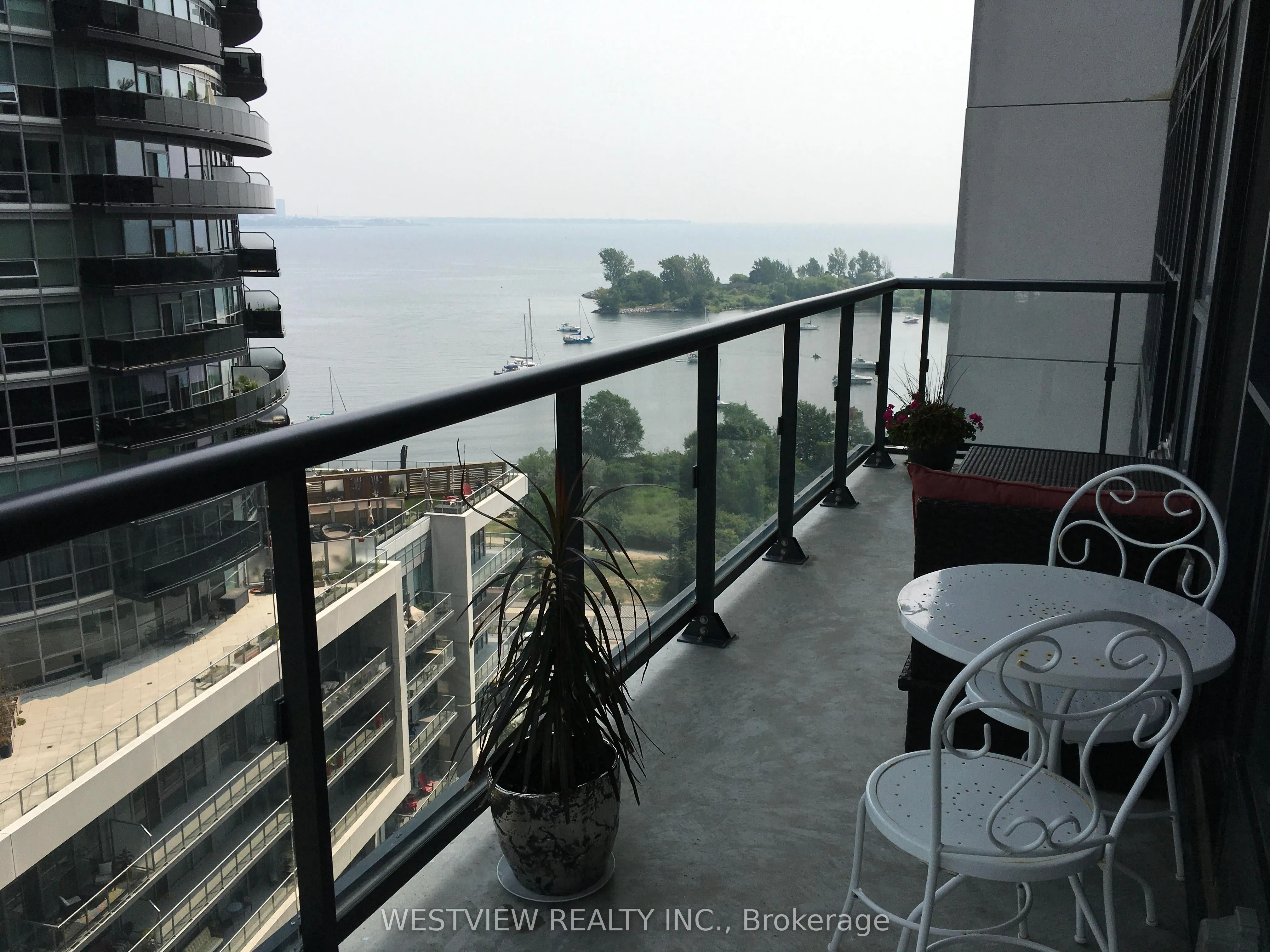 39 Annie Craig Drive, #1207