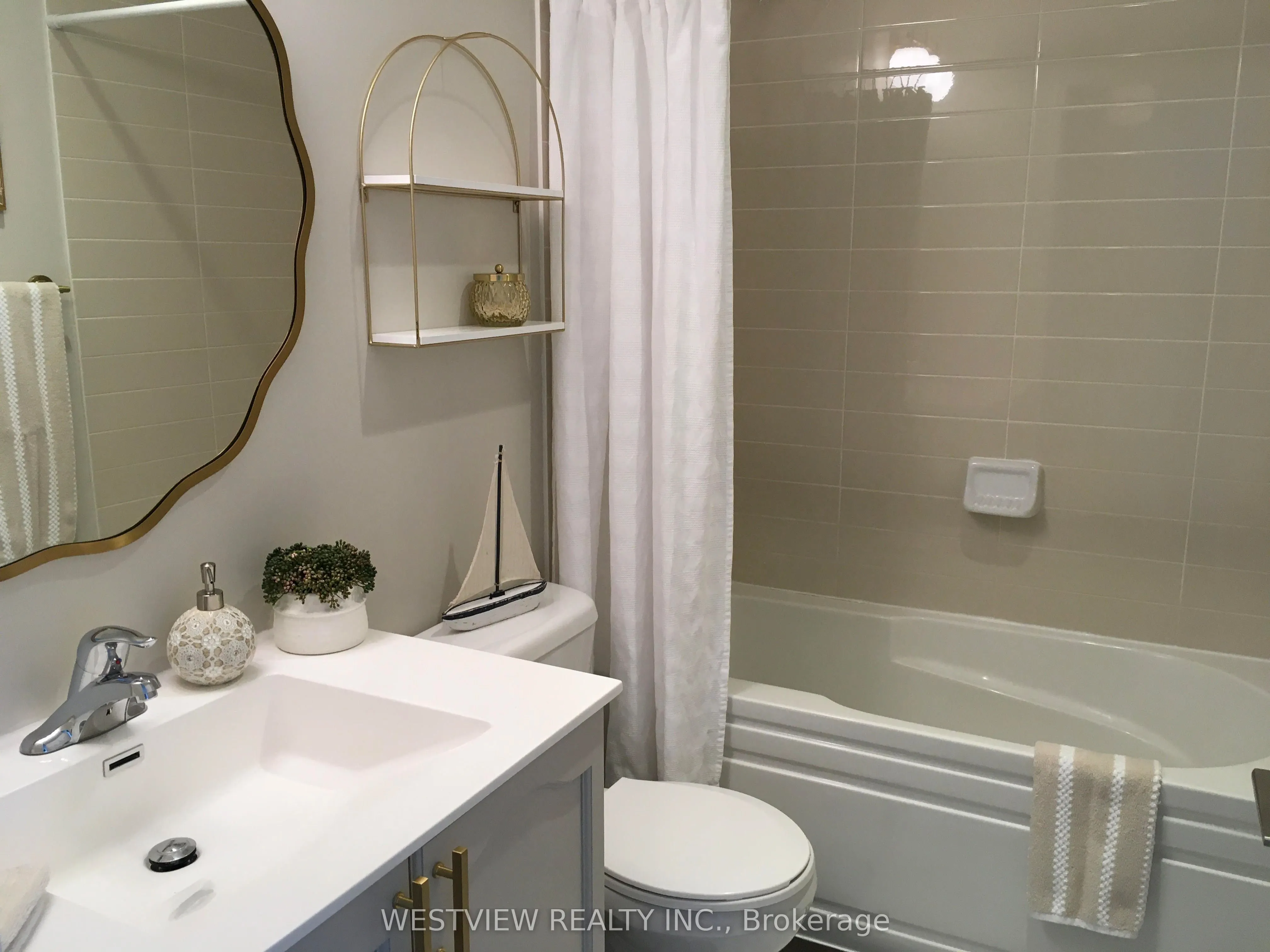 39 Annie Craig Drive, #1207