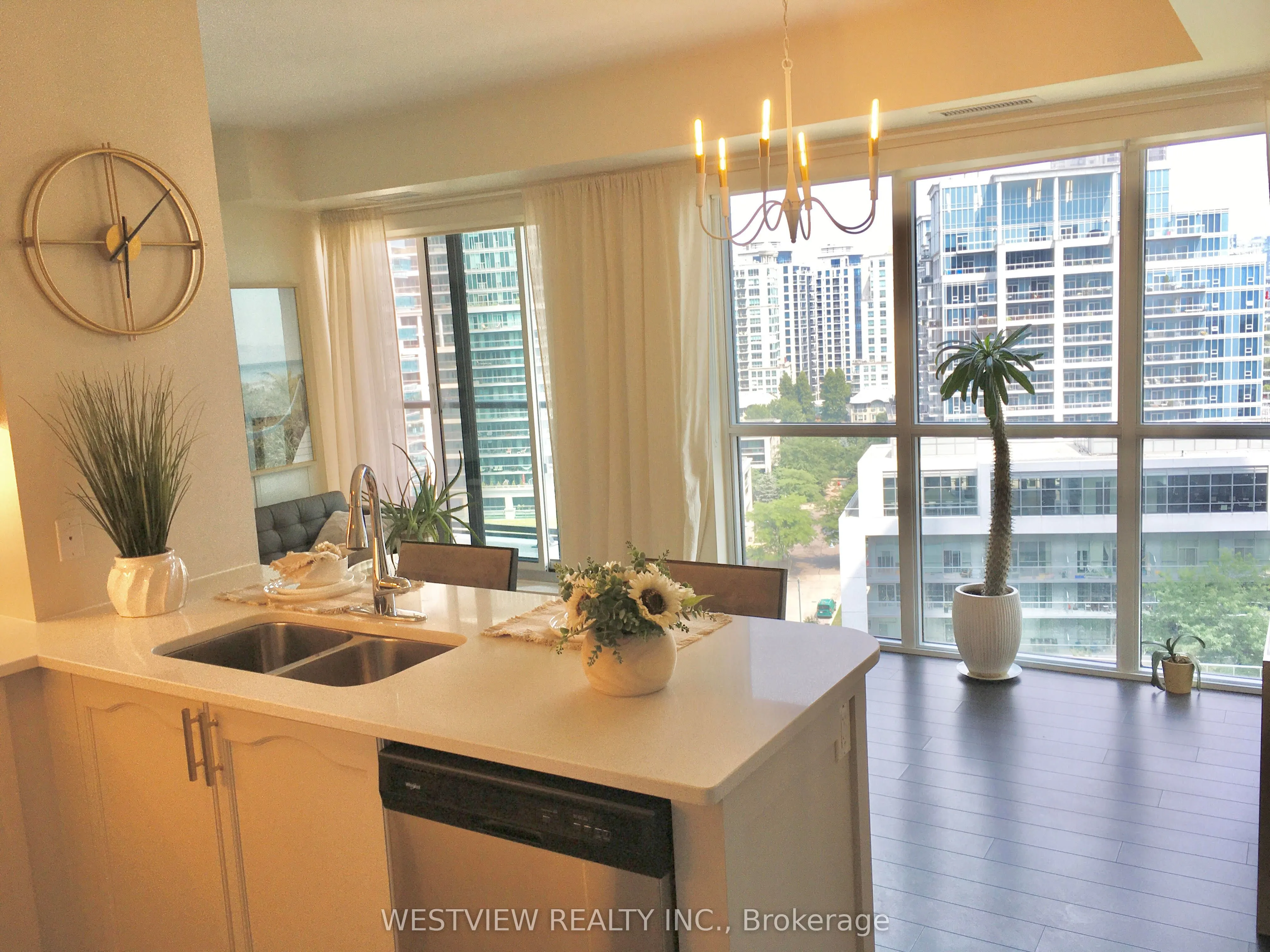 39 Annie Craig Drive, #1207