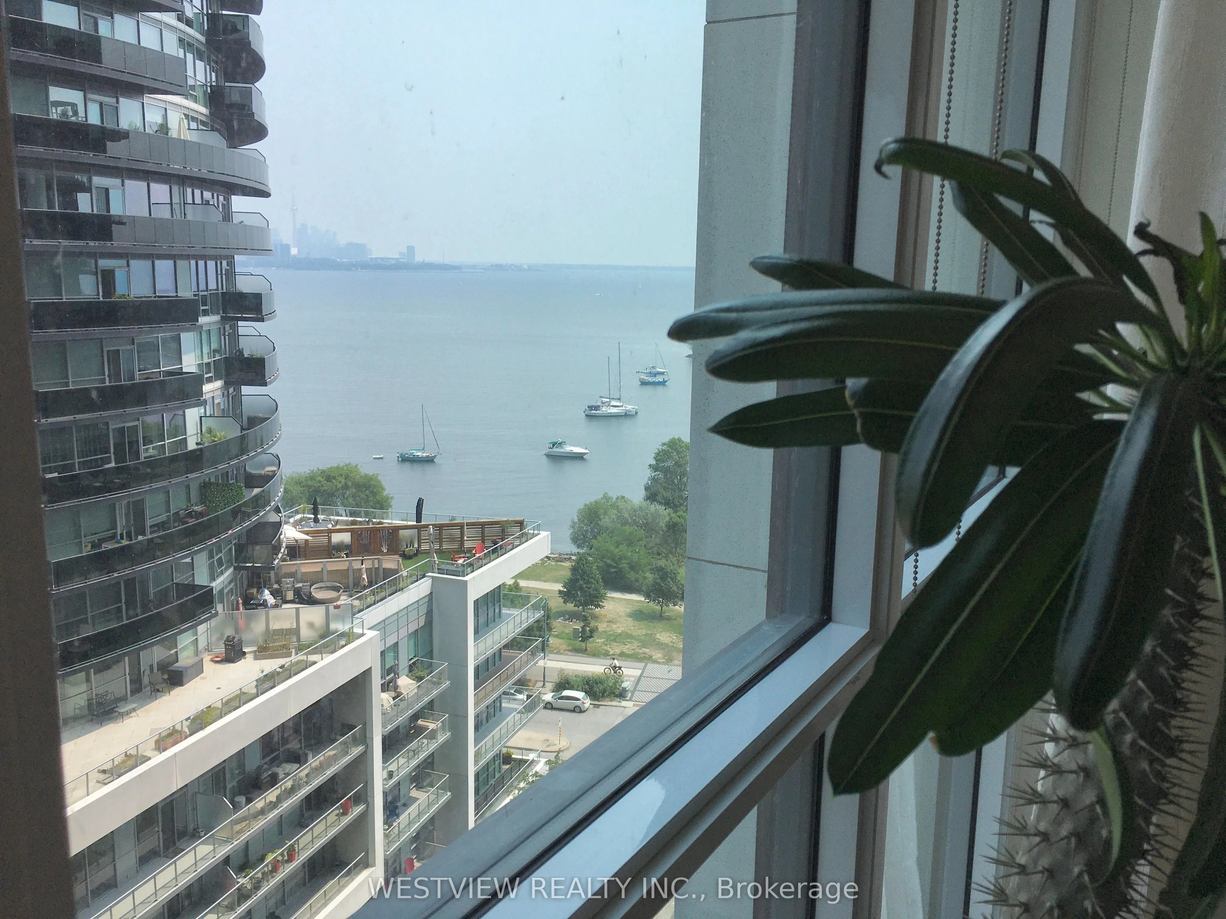 39 Annie Craig Drive, #1207