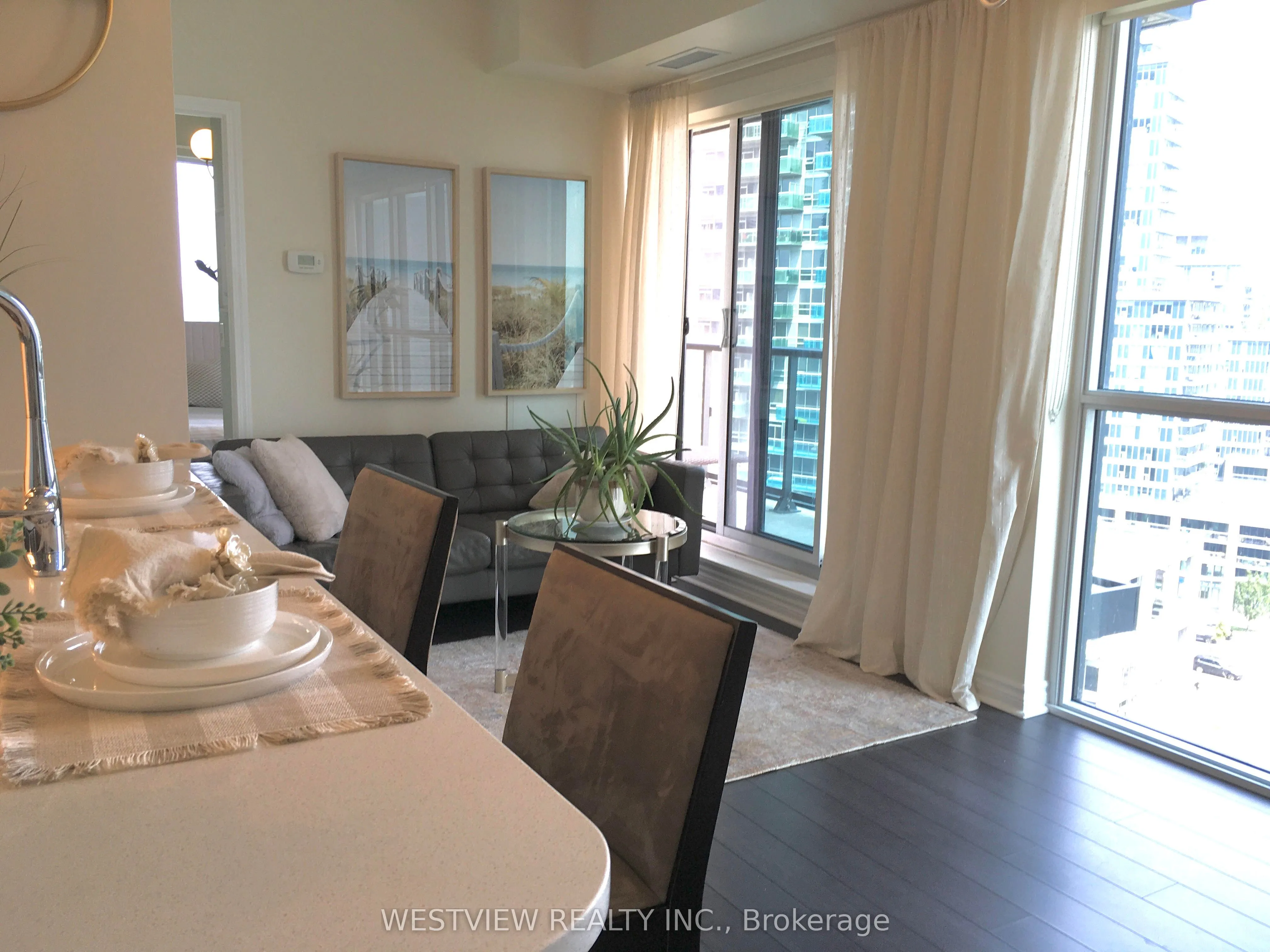 39 Annie Craig Drive, #1207