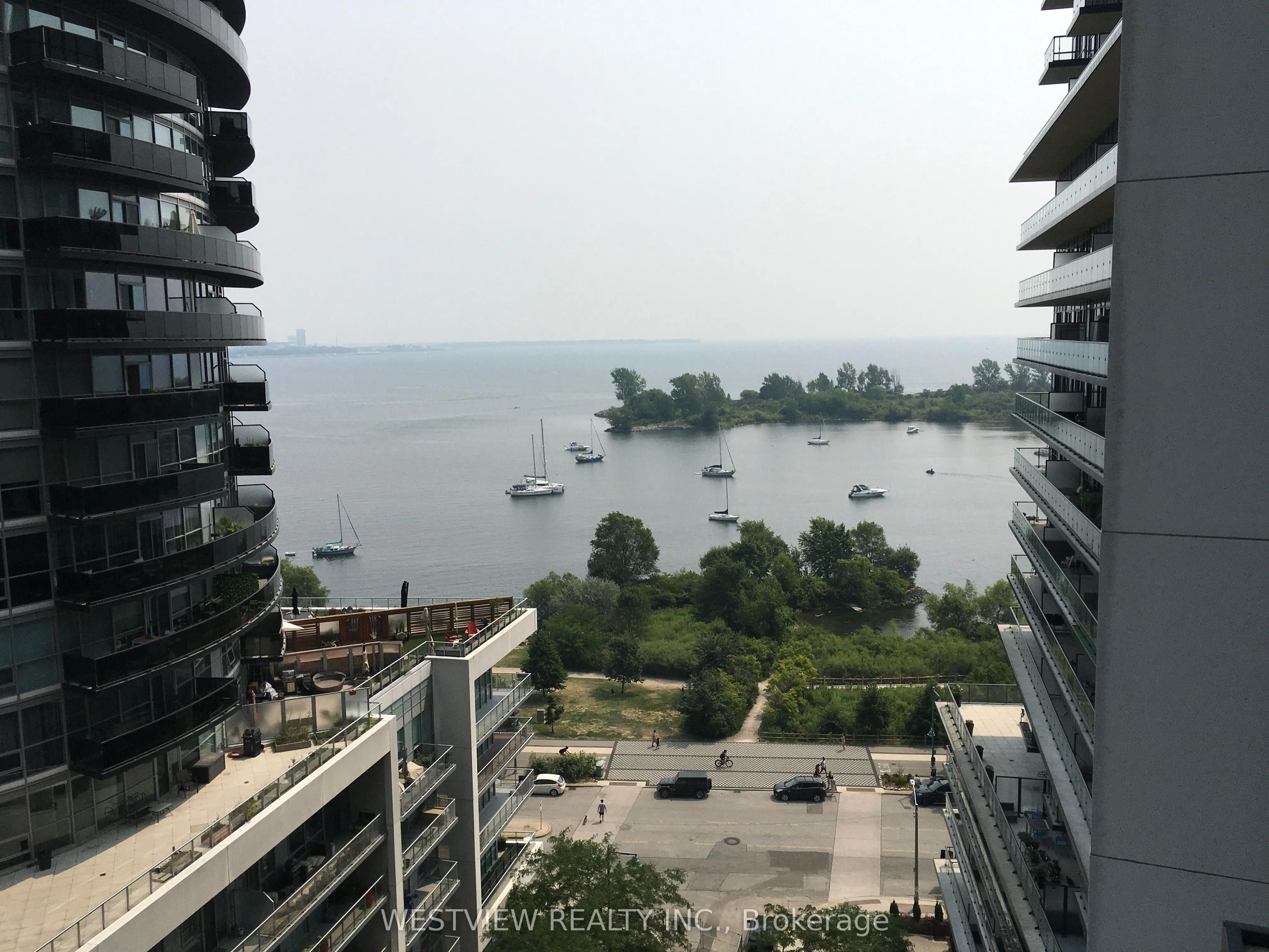 39 Annie Craig Drive, #1207