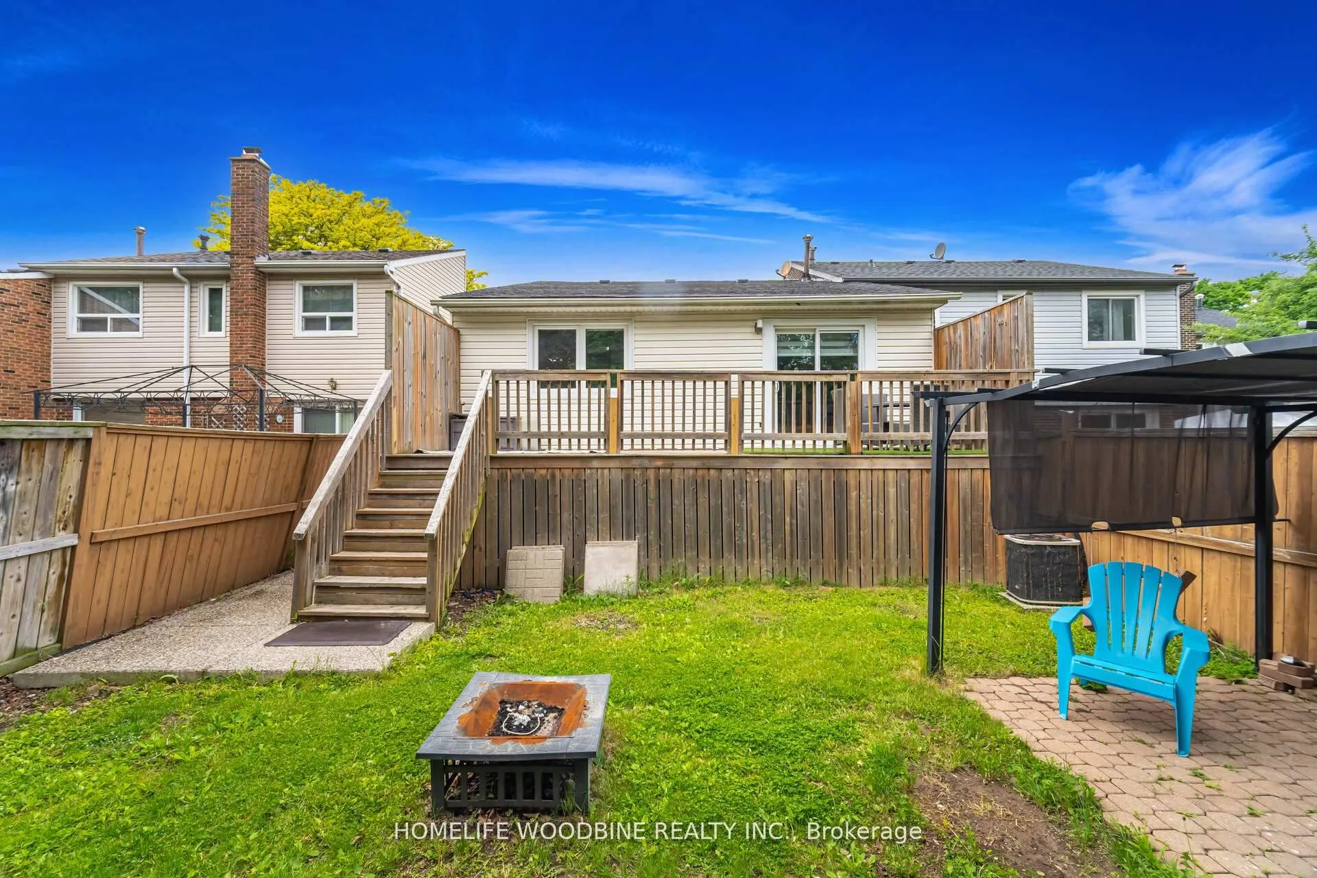 2498 Mainroyal Street