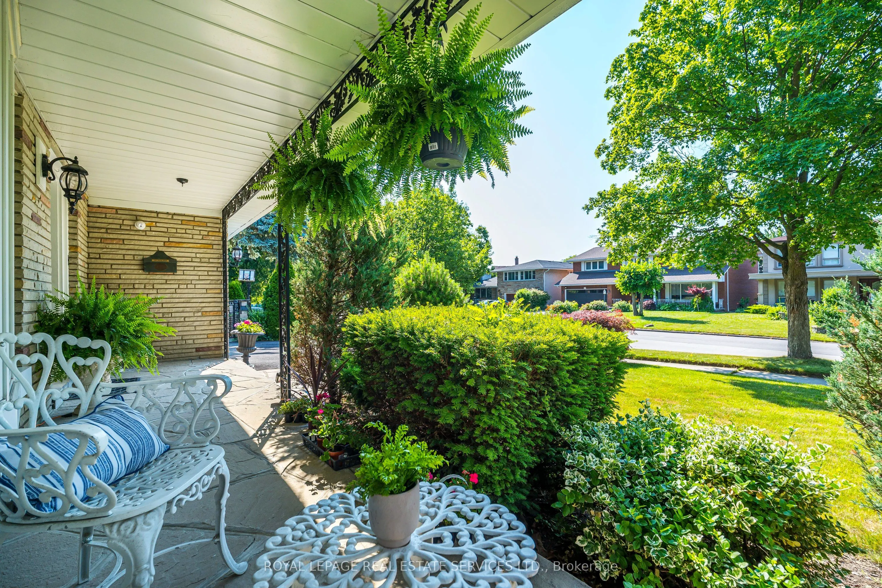 36 Courtsfield Crescent
