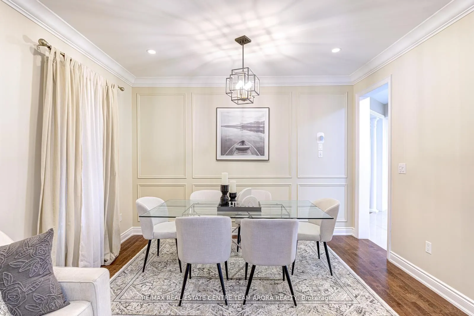 16 Valleyway Drive