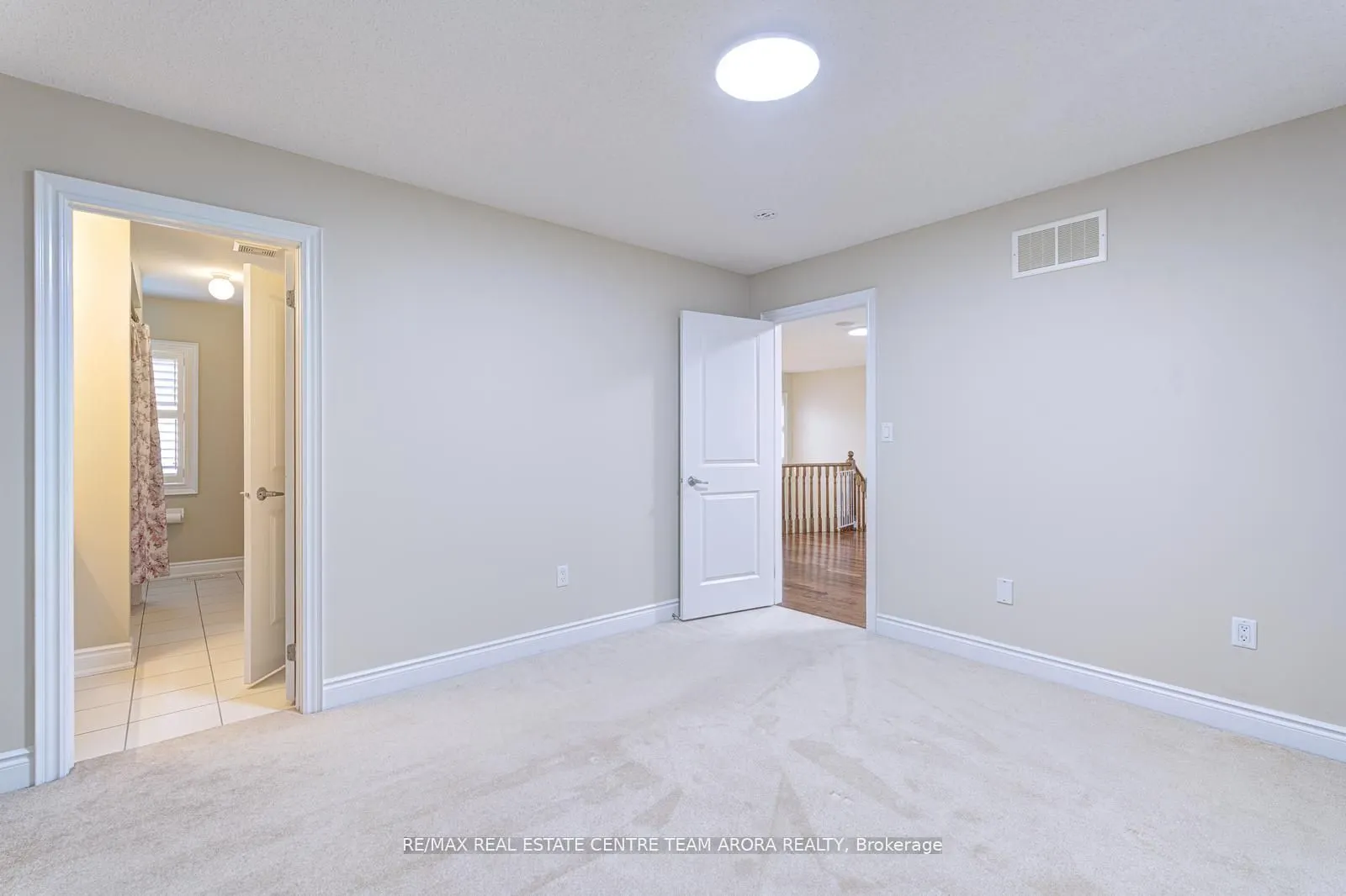 16 Valleyway Drive
