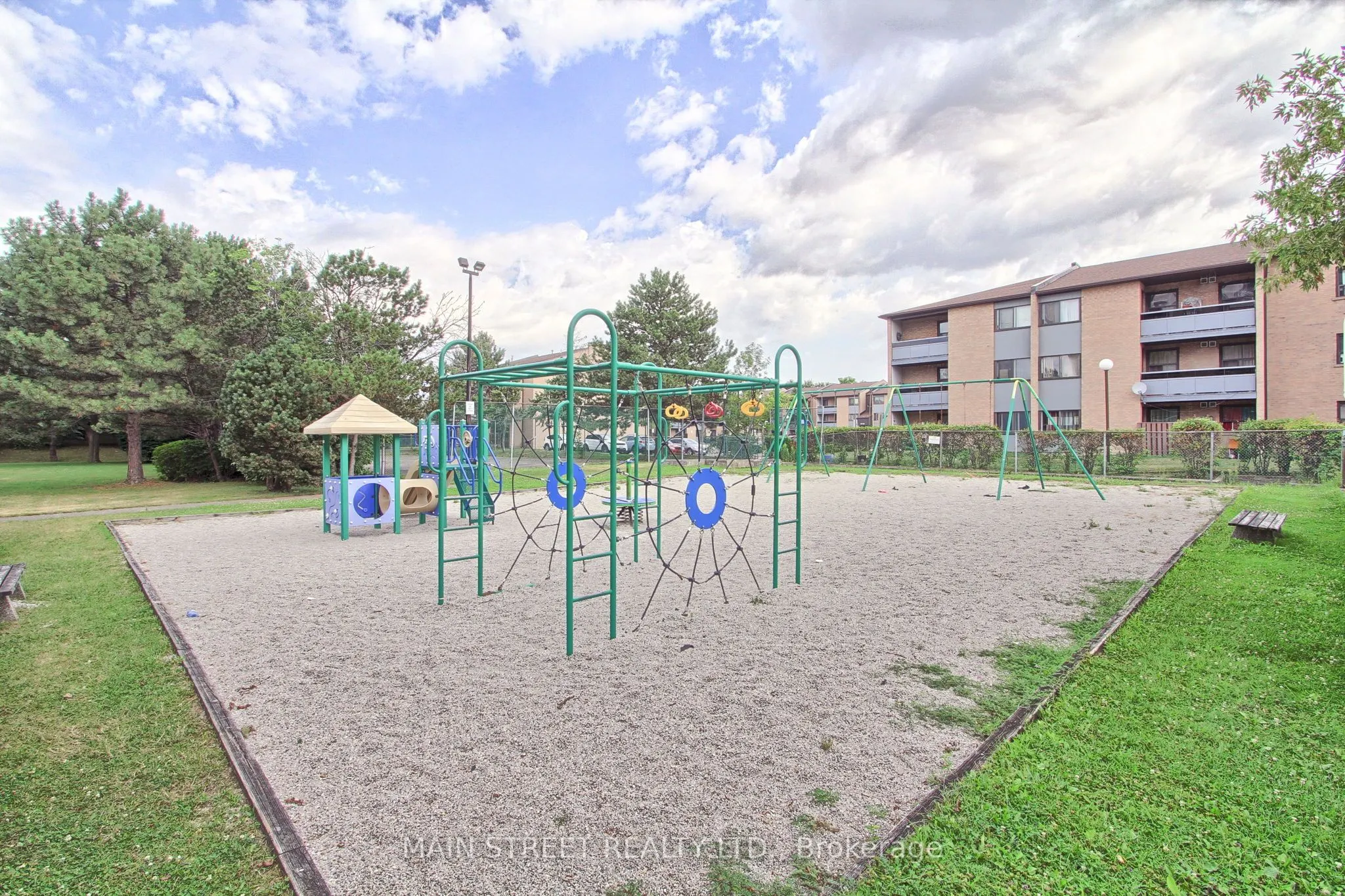 355 Rathburn Road E, #307