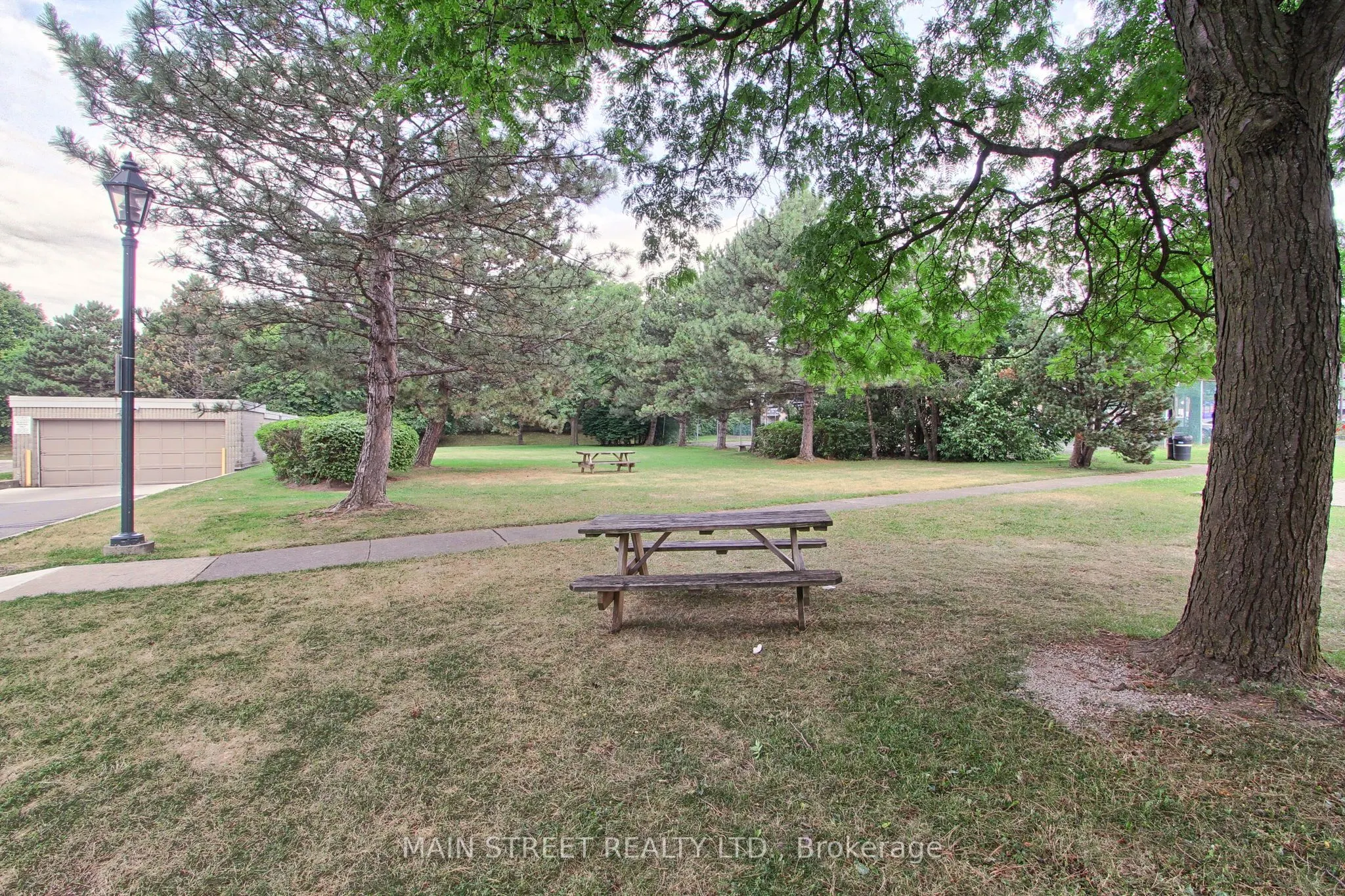 355 Rathburn Road E, #307