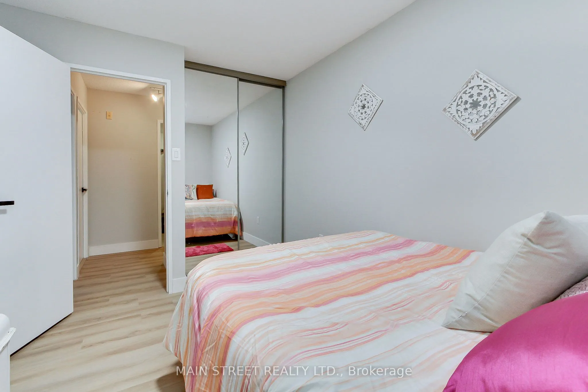 355 Rathburn Road E, #307