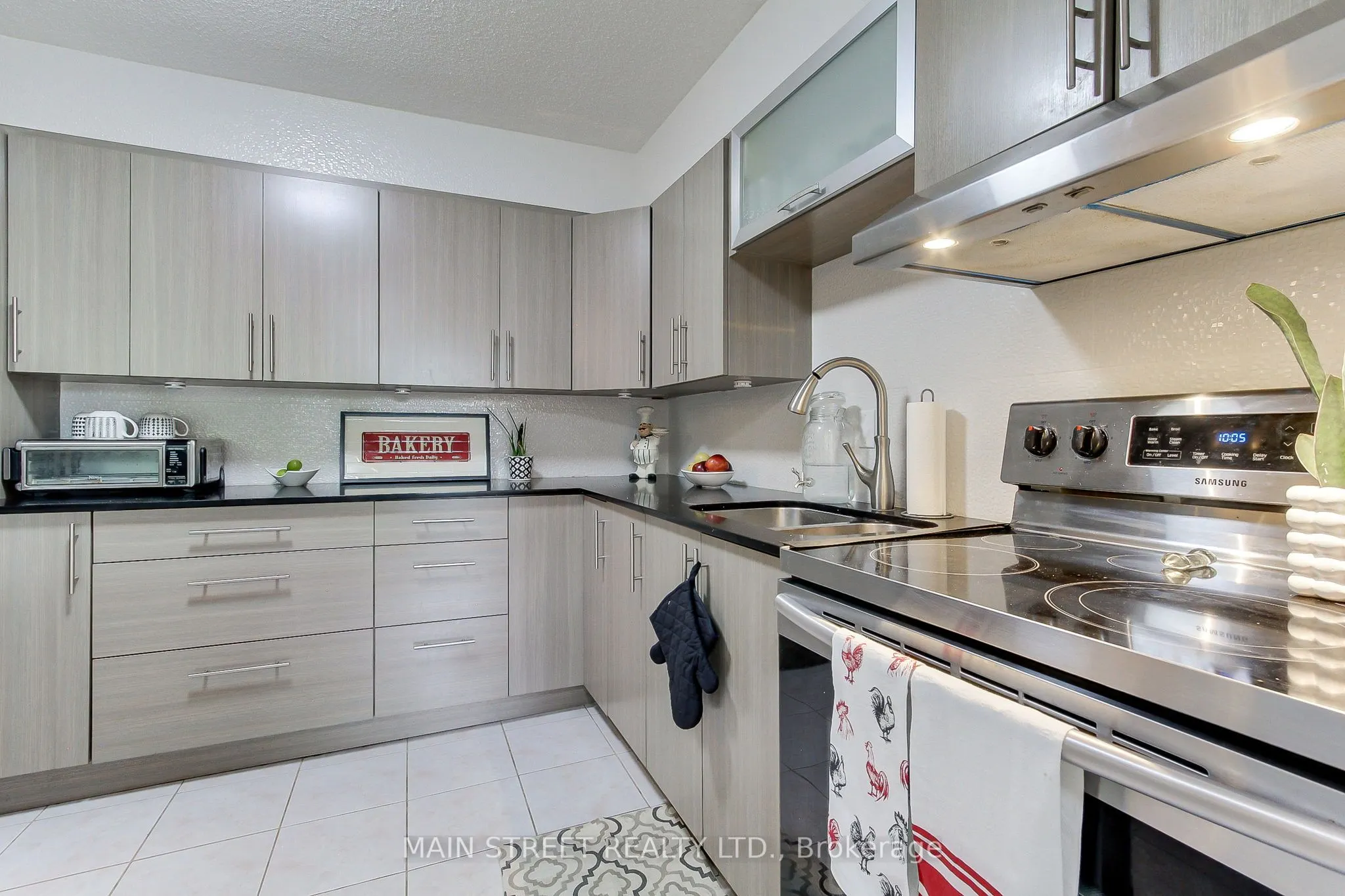 355 Rathburn Road E, #307