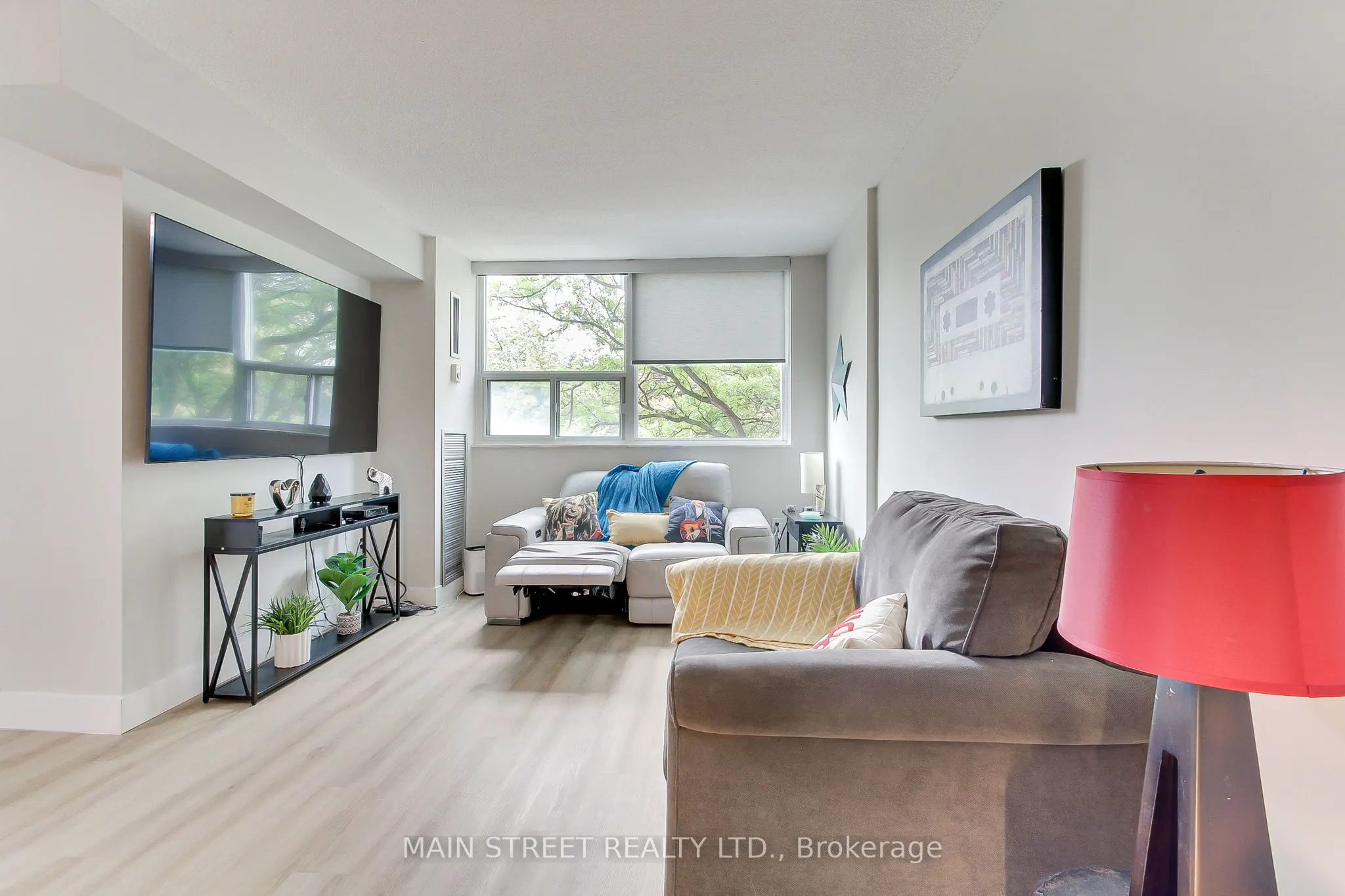 355 Rathburn Road E, #307