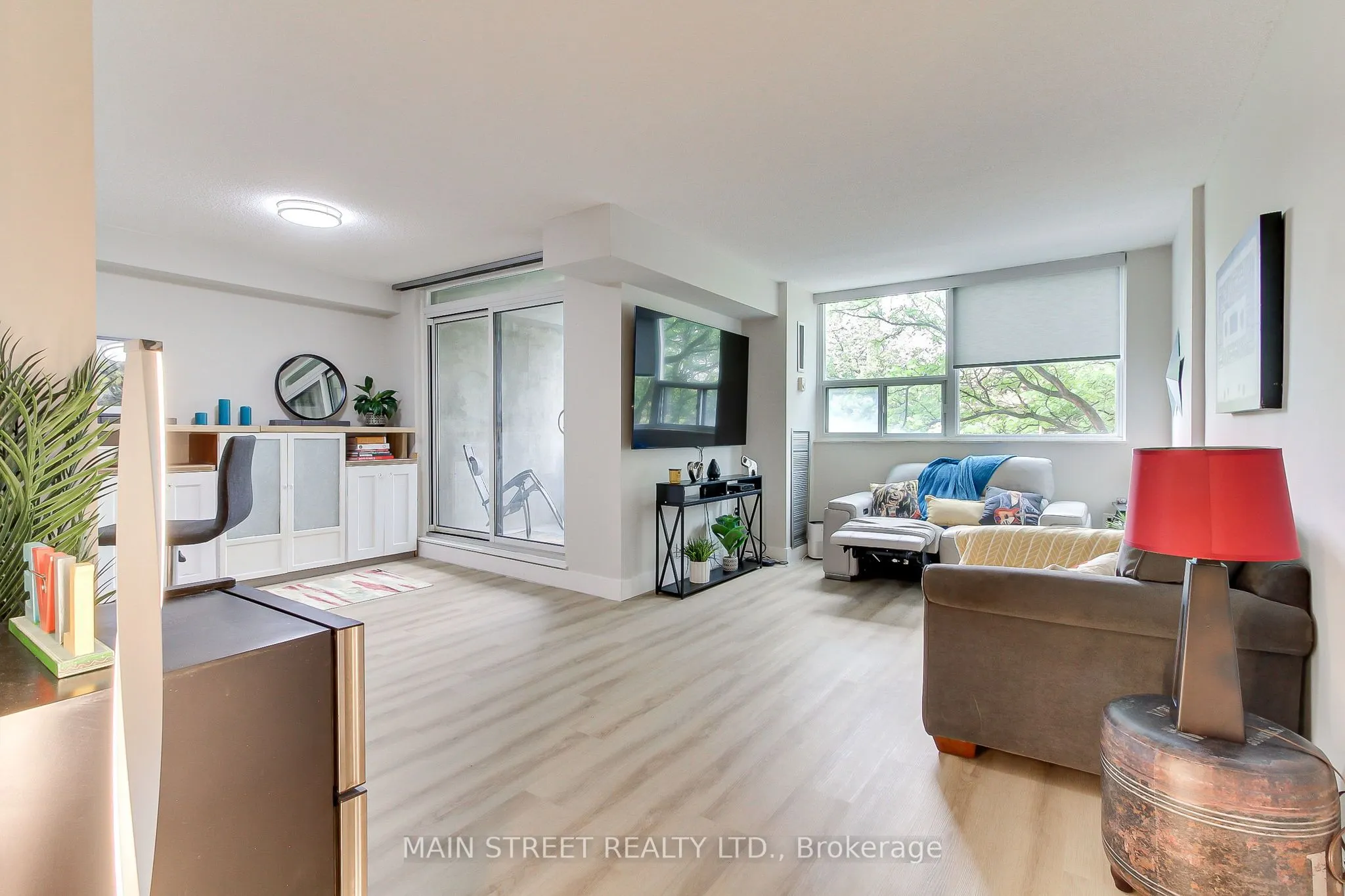 355 Rathburn Road E, #307