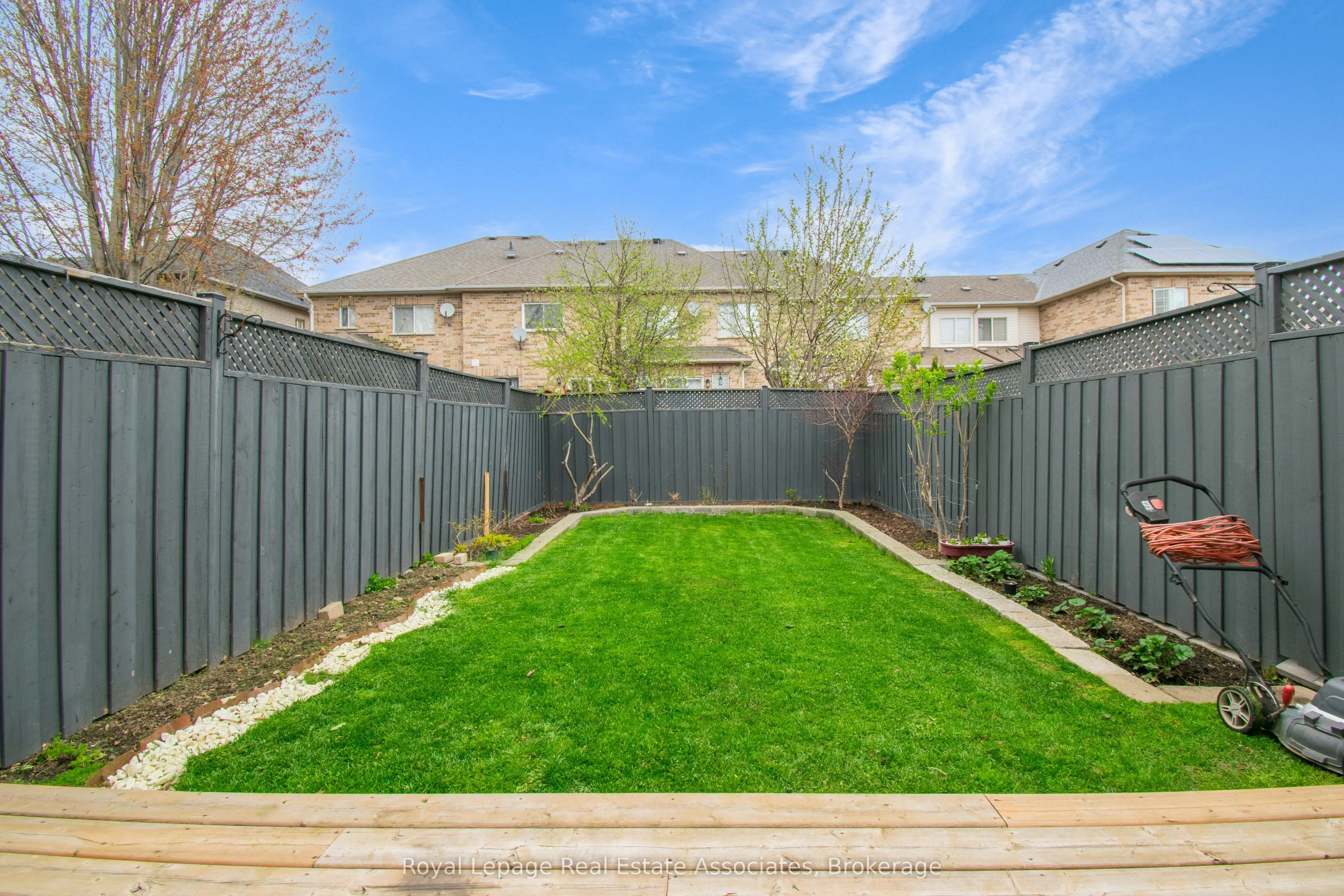 41 Dominion Gardens Drive