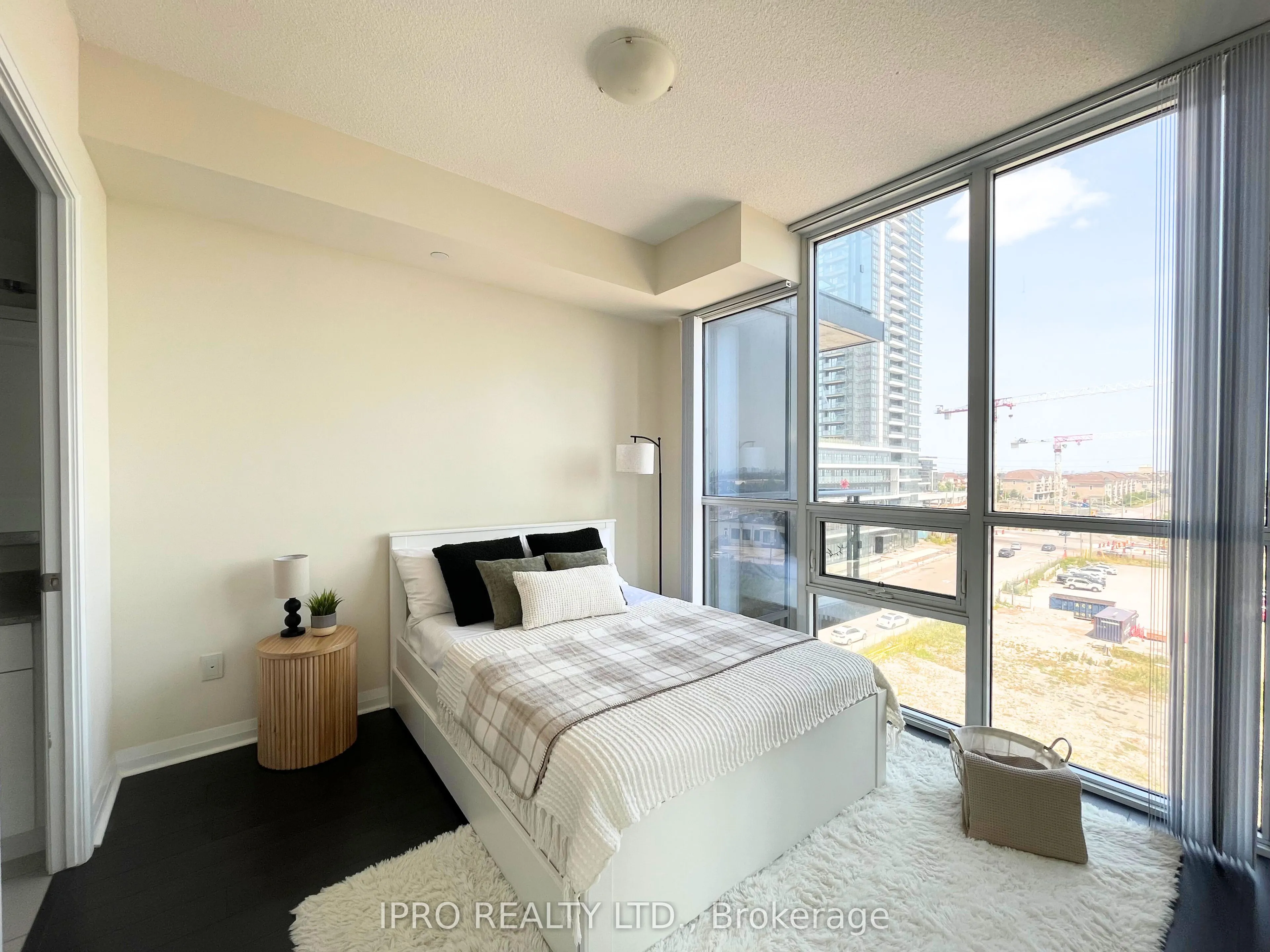 5033 Four Springs Avenue, #719