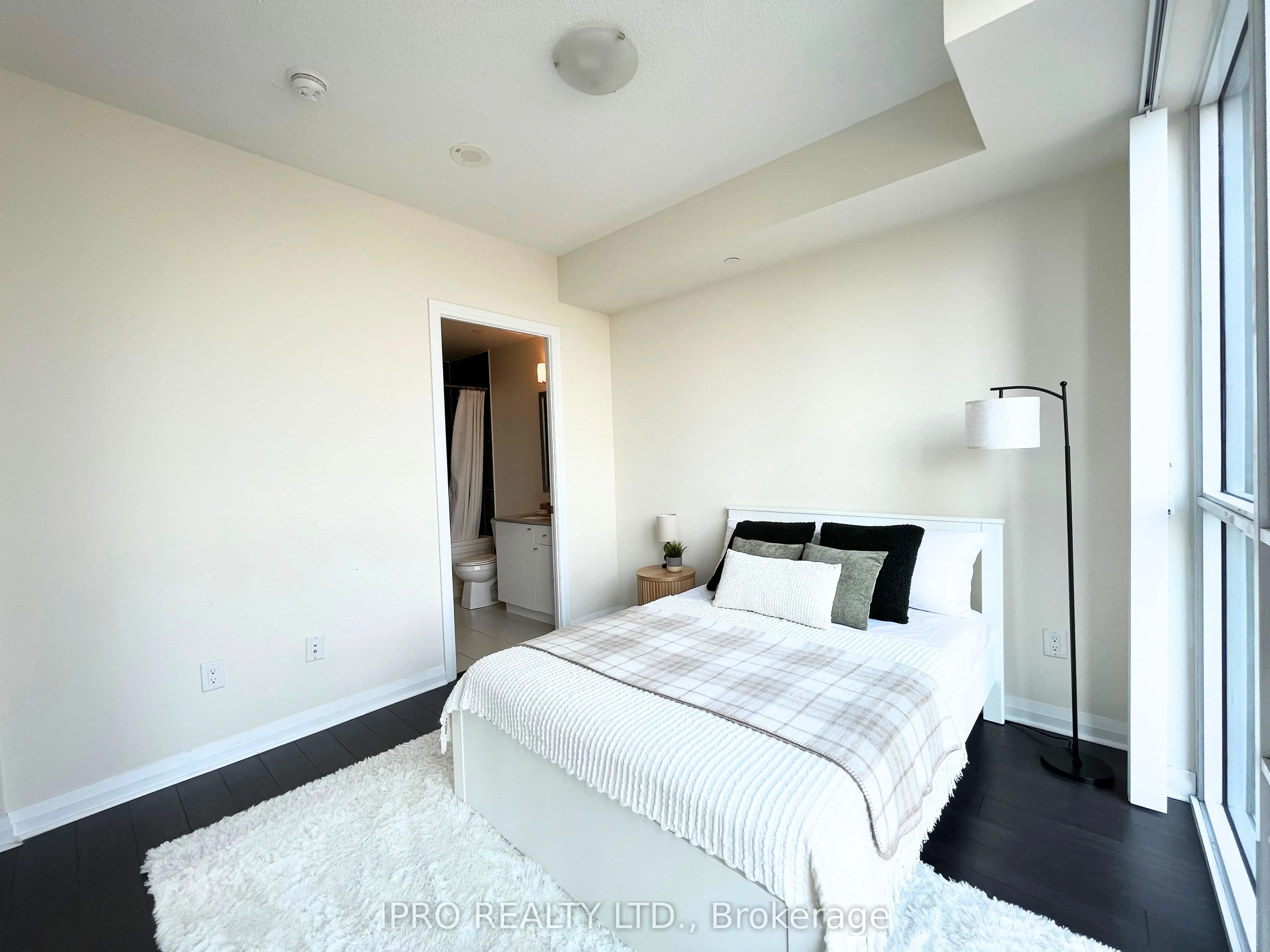 5033 Four Springs Avenue, #719