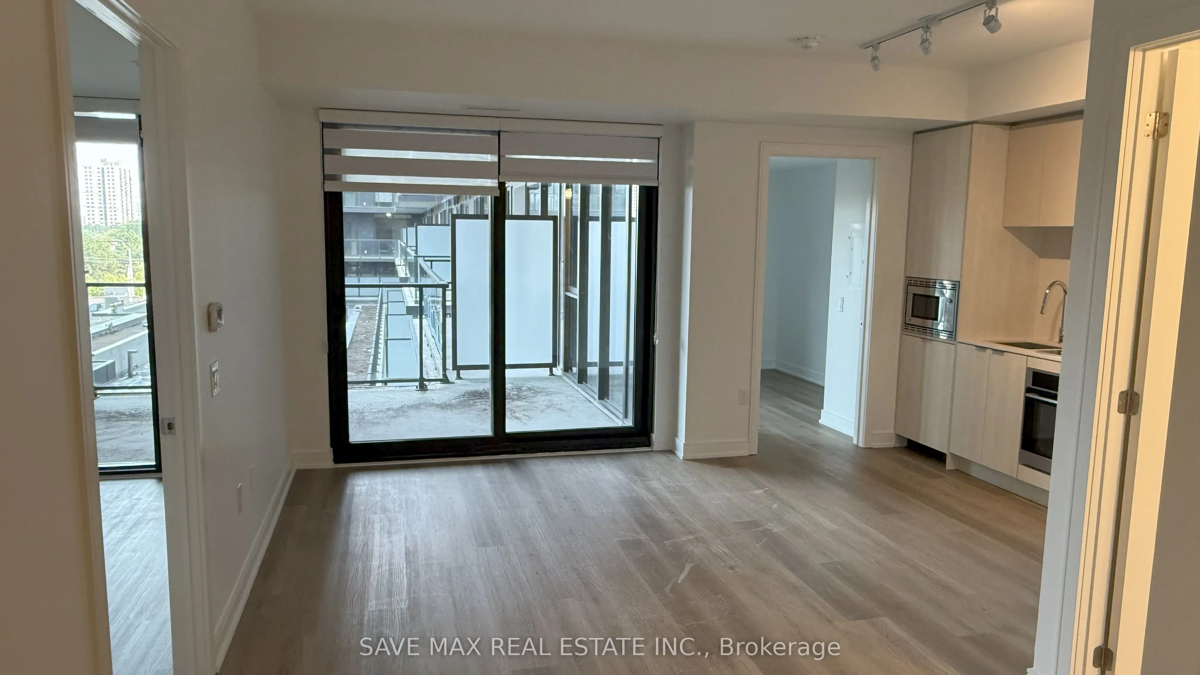 3009 Novar Road, #327