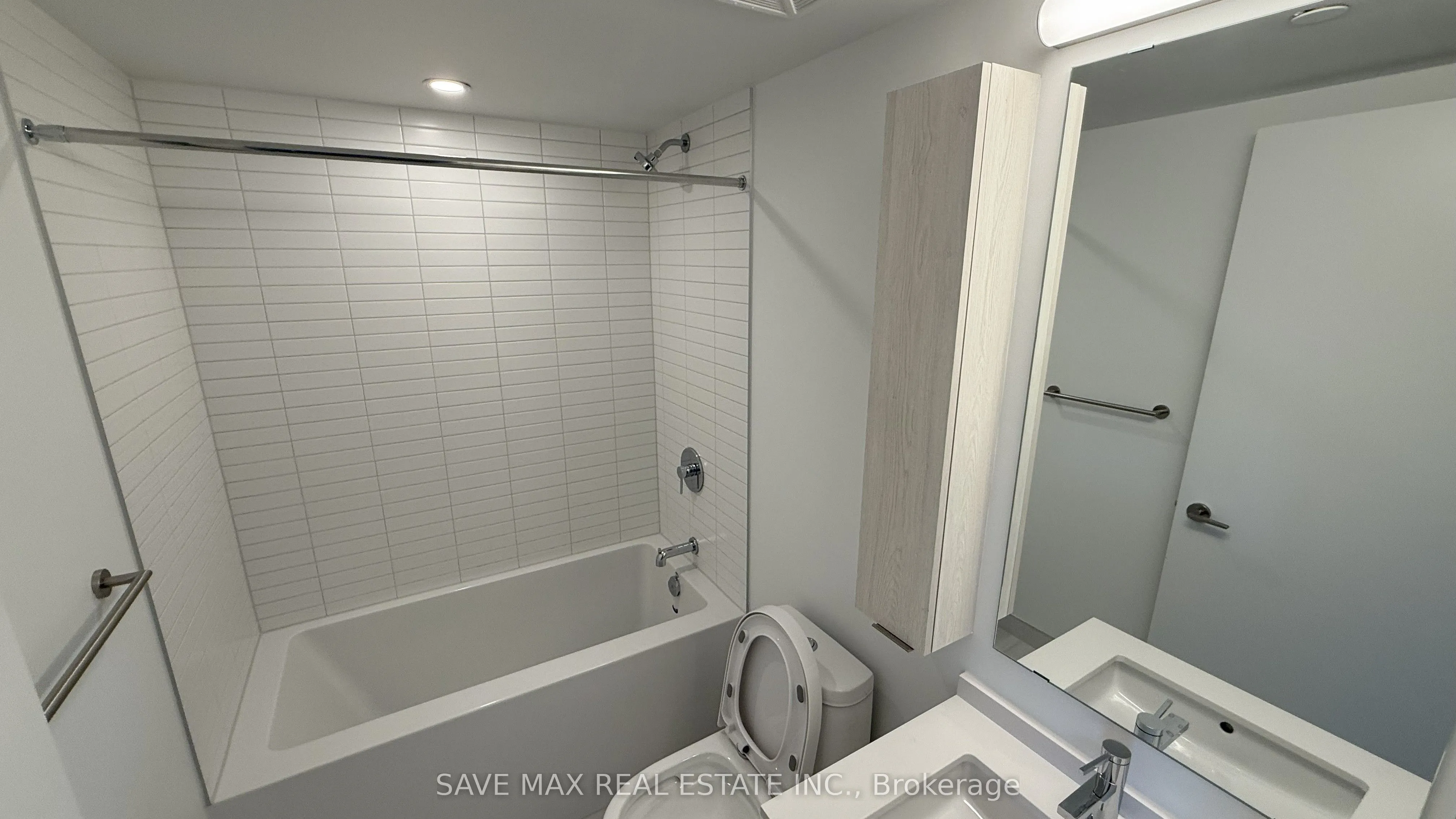 3009 Novar Road, #327