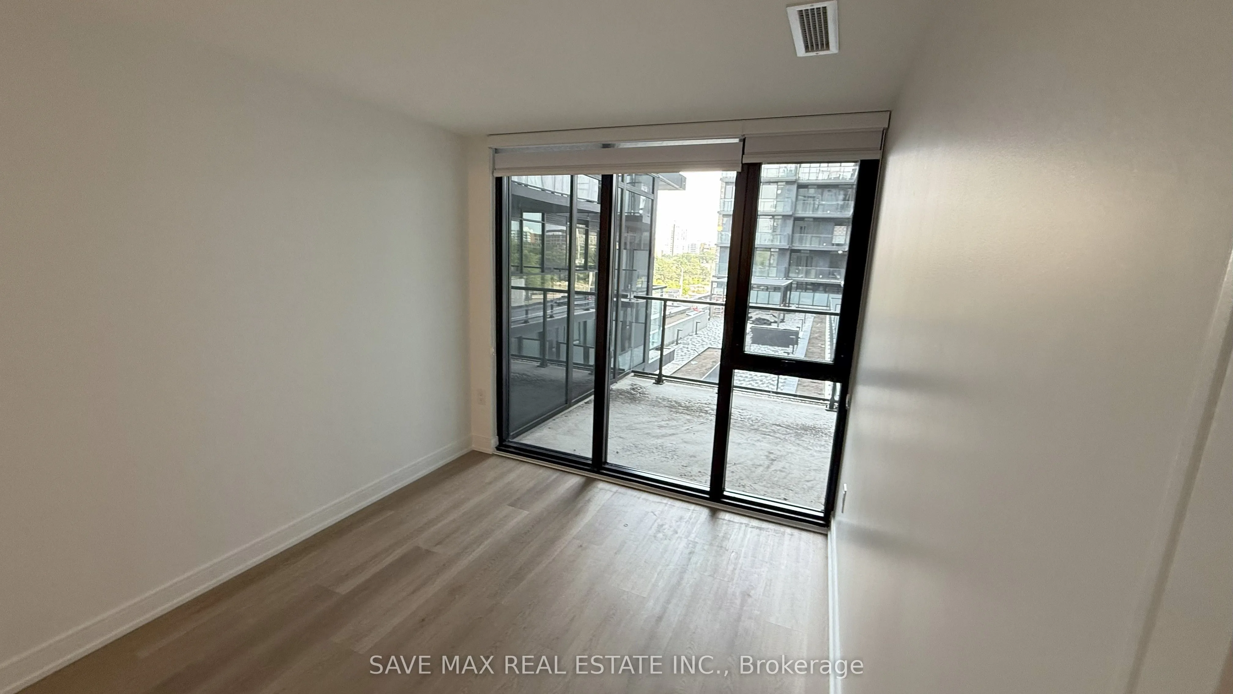 3009 Novar Road, #327