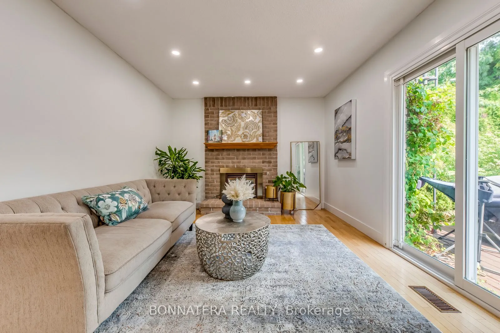 475 Underwood Crescent