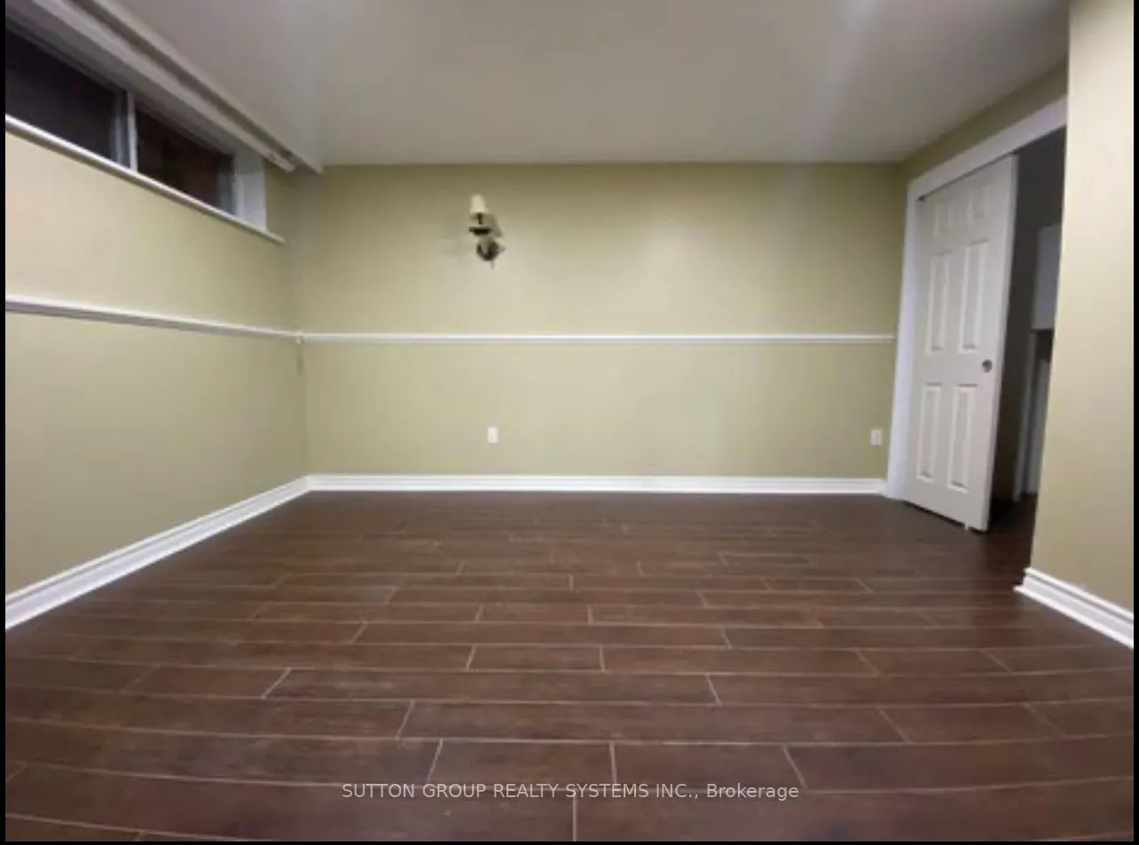 12 Wellesworth Drive