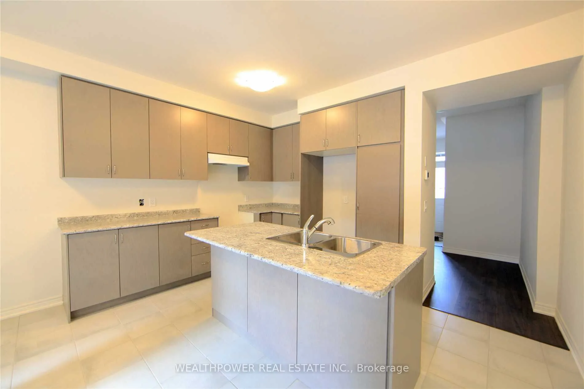 1456 Pratt Heights