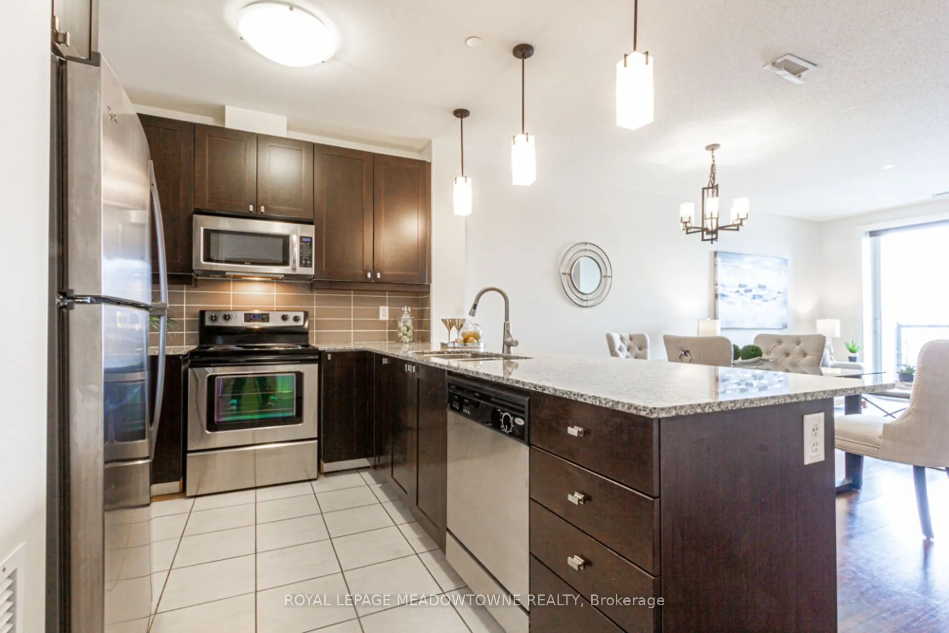 383 Main Street E, #326