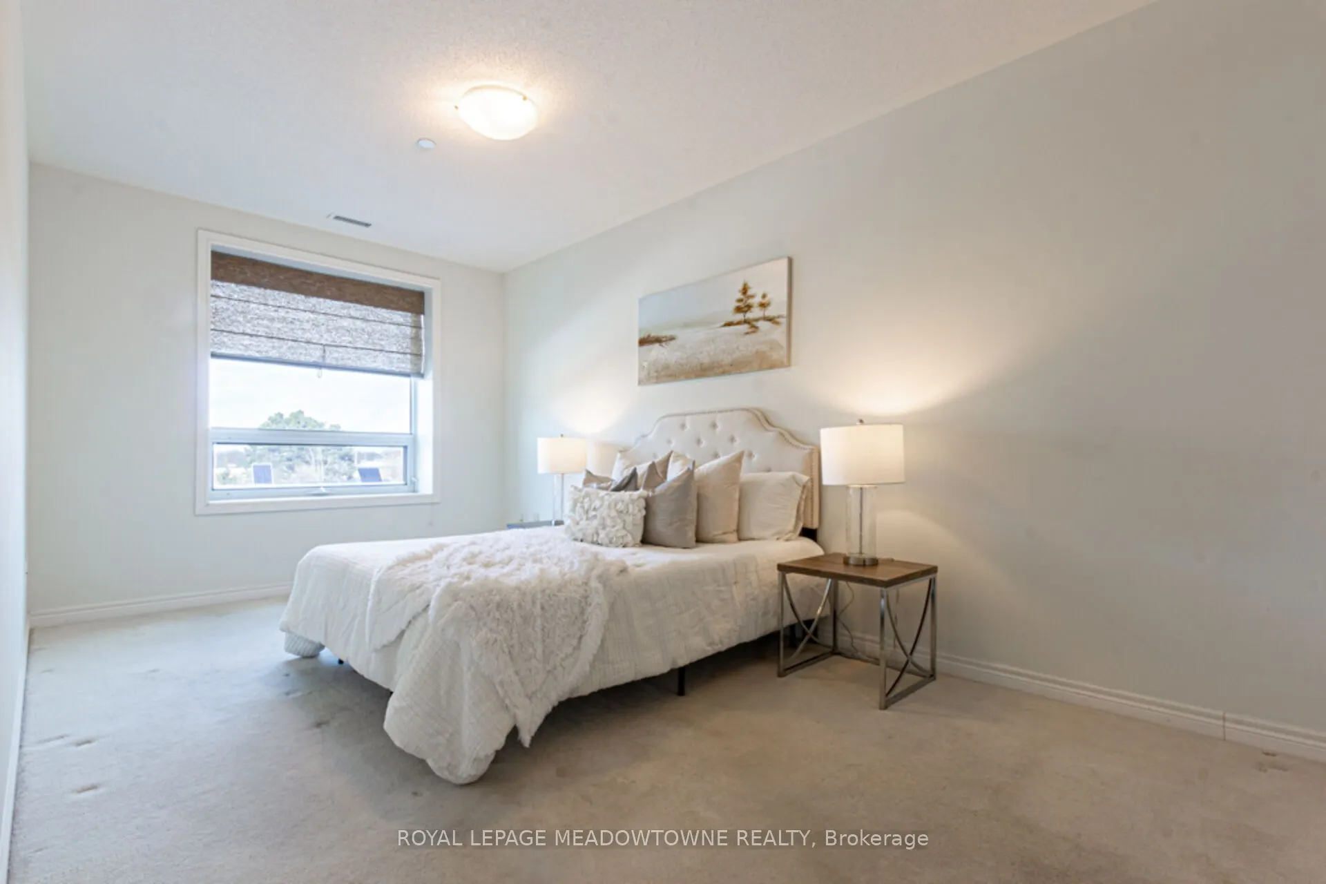 383 Main Street E, #326