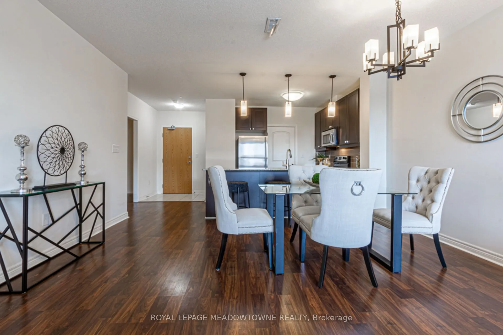 383 Main Street E, #326
